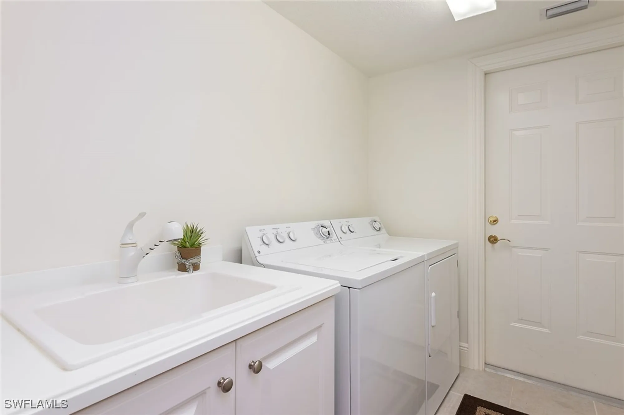 Property Slideshow image 20 of 49 | 9223 corfu ct 104, Naples, FL, 34114