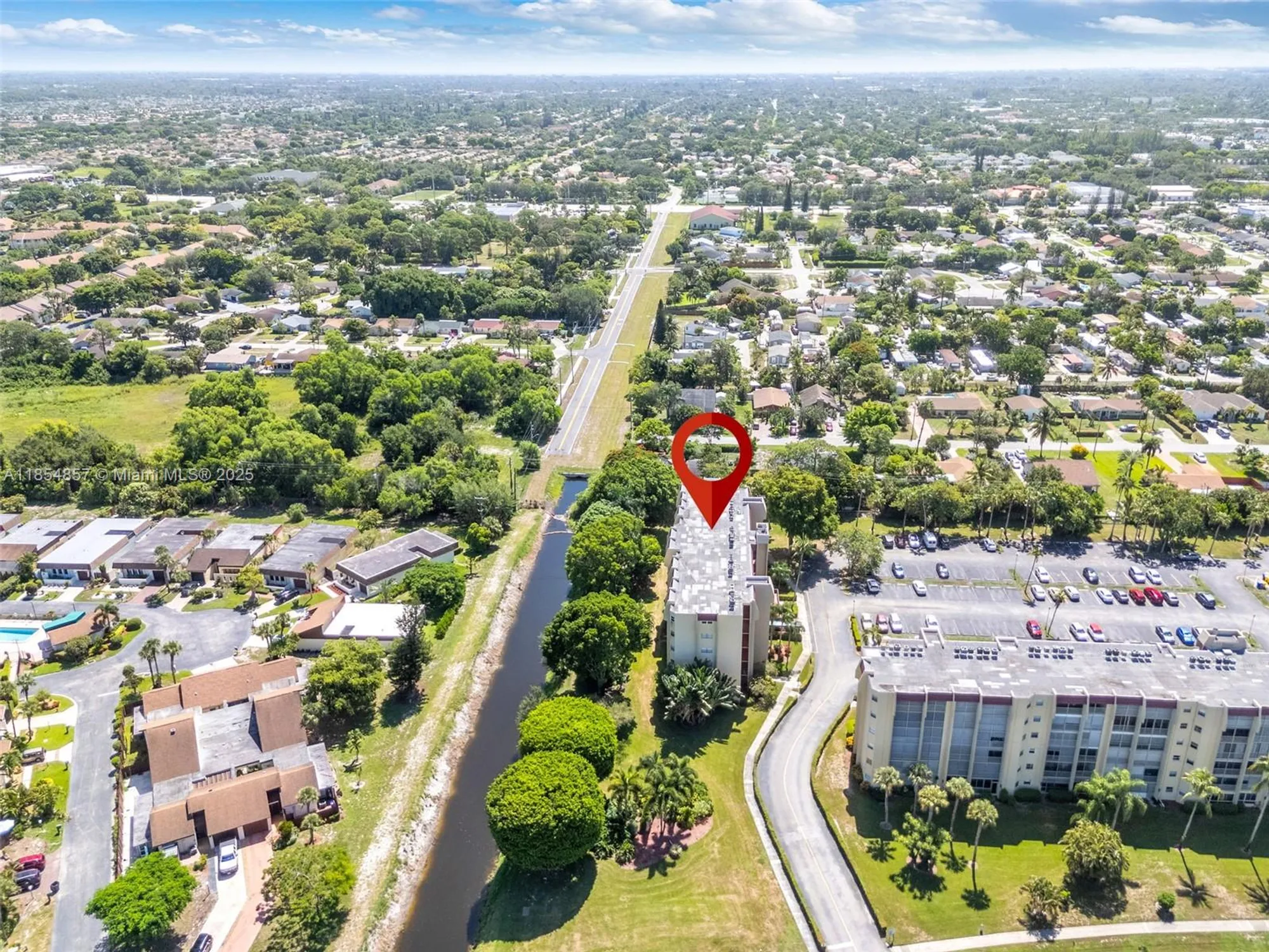 Property Slideshow image 35 of 41 | 3524 via poinciana 302, Lake Worth, FL, 33467