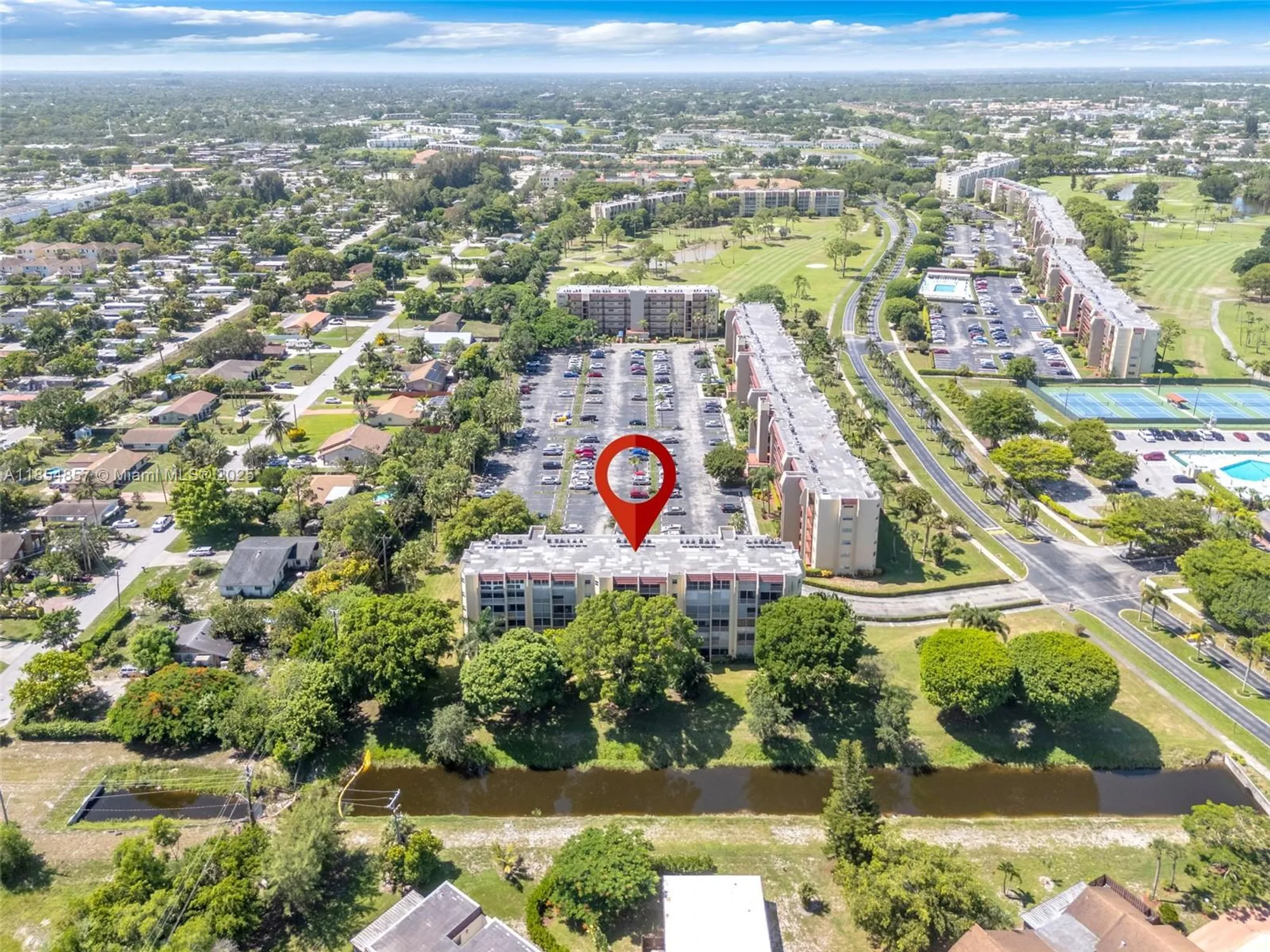 Property Slideshow image 37 of 41 | 3524 via poinciana 302, Lake Worth, FL, 33467