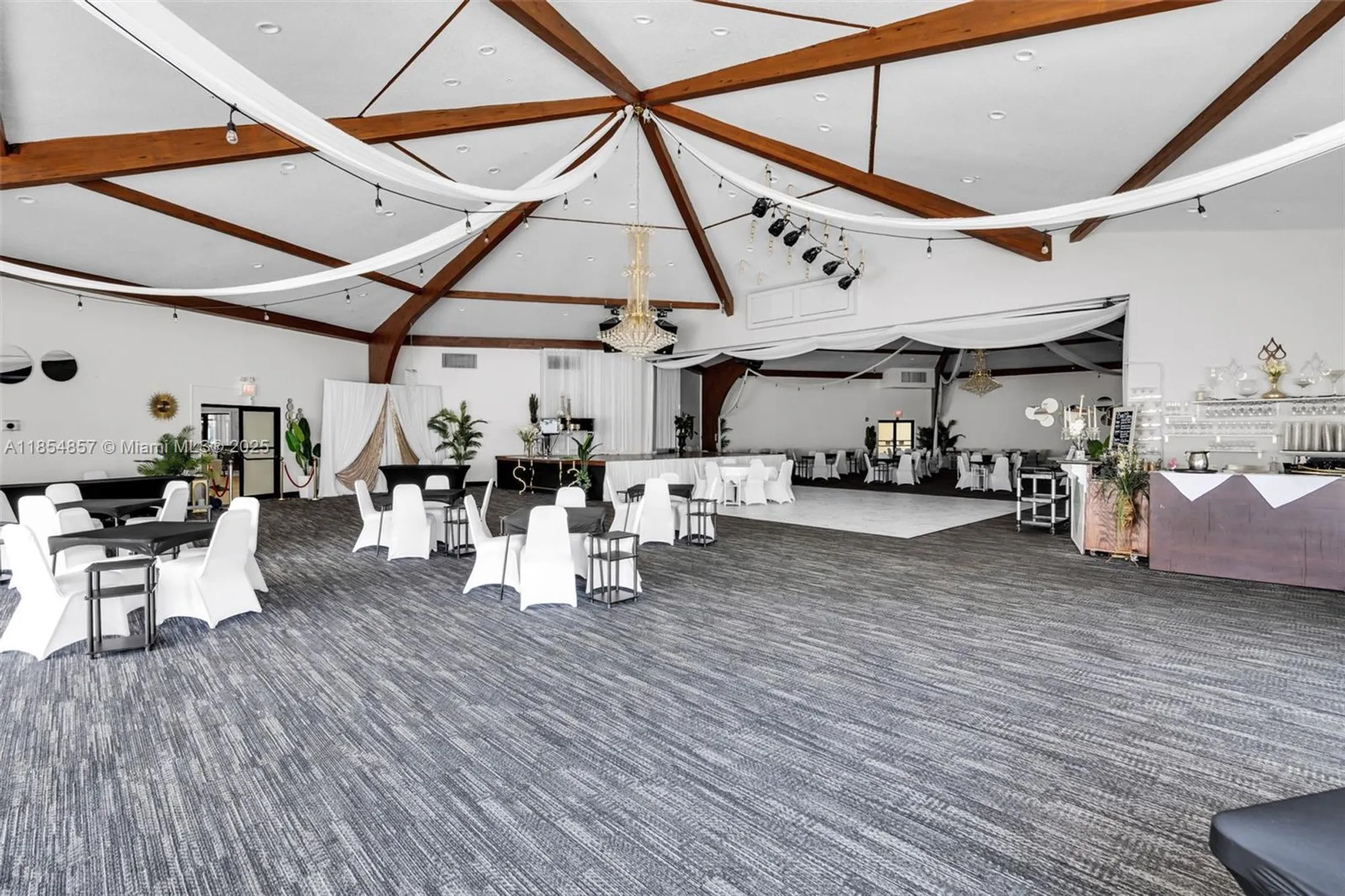 Property Slideshow image 30 of 41 | 3524 via poinciana 302, Lake Worth, FL, 33467