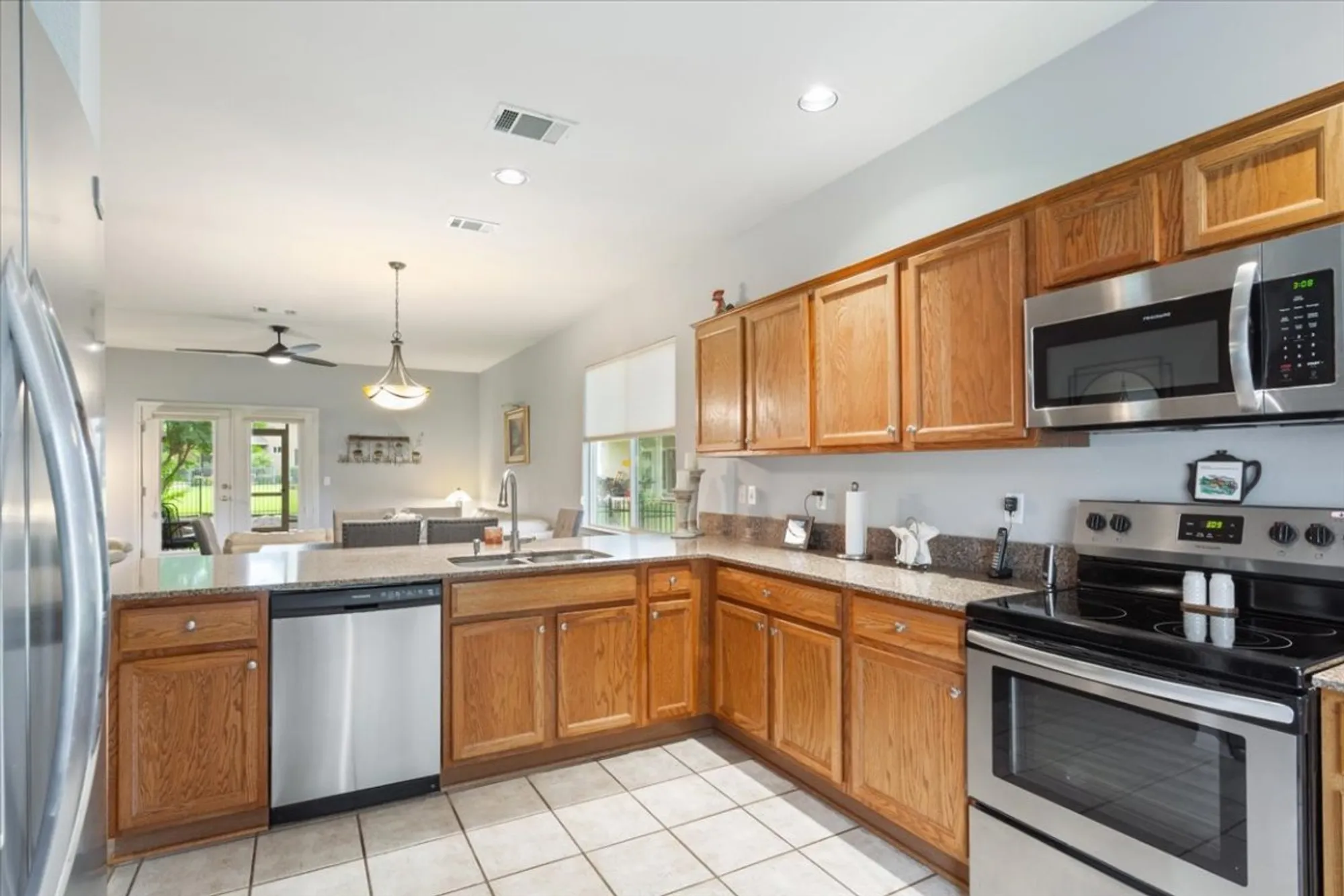 Property Slideshow image 16 of 30 | 101 lubbock dr, Georgetown, TX, 78633