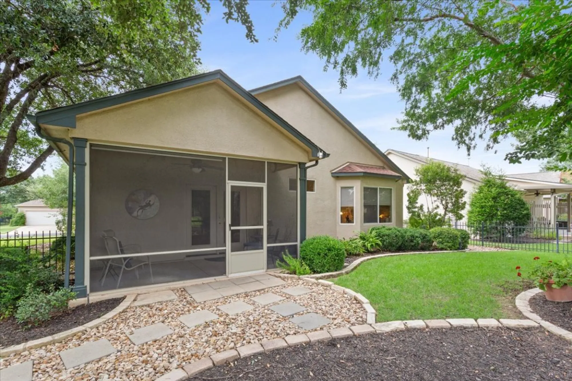 Property Slideshow image 26 of 30 | 101 lubbock dr, Georgetown, TX, 78633