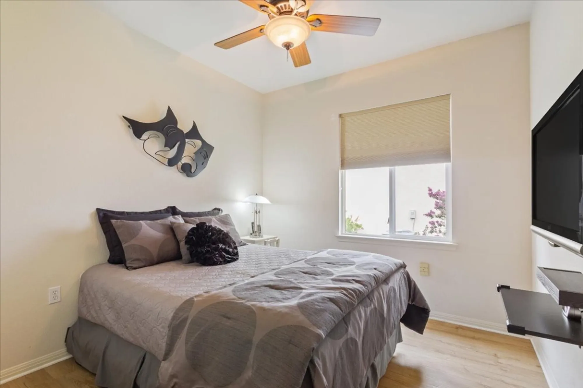 Property Slideshow image 21 of 30 | 101 lubbock dr, Georgetown, TX, 78633