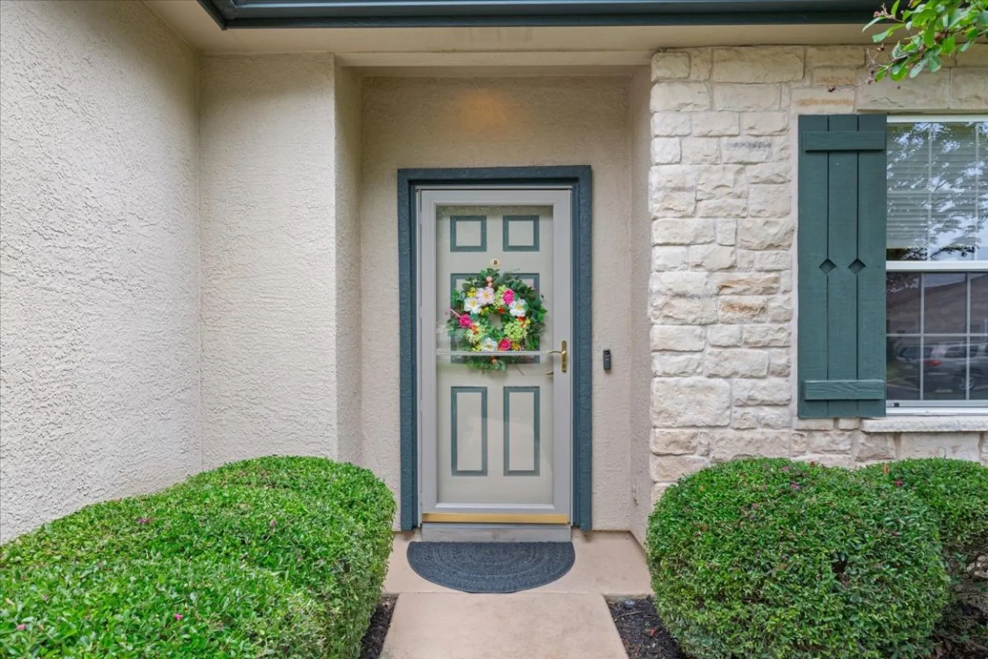 Property Slideshow image 5 of 30 | 101 lubbock dr, Georgetown, TX, 78633