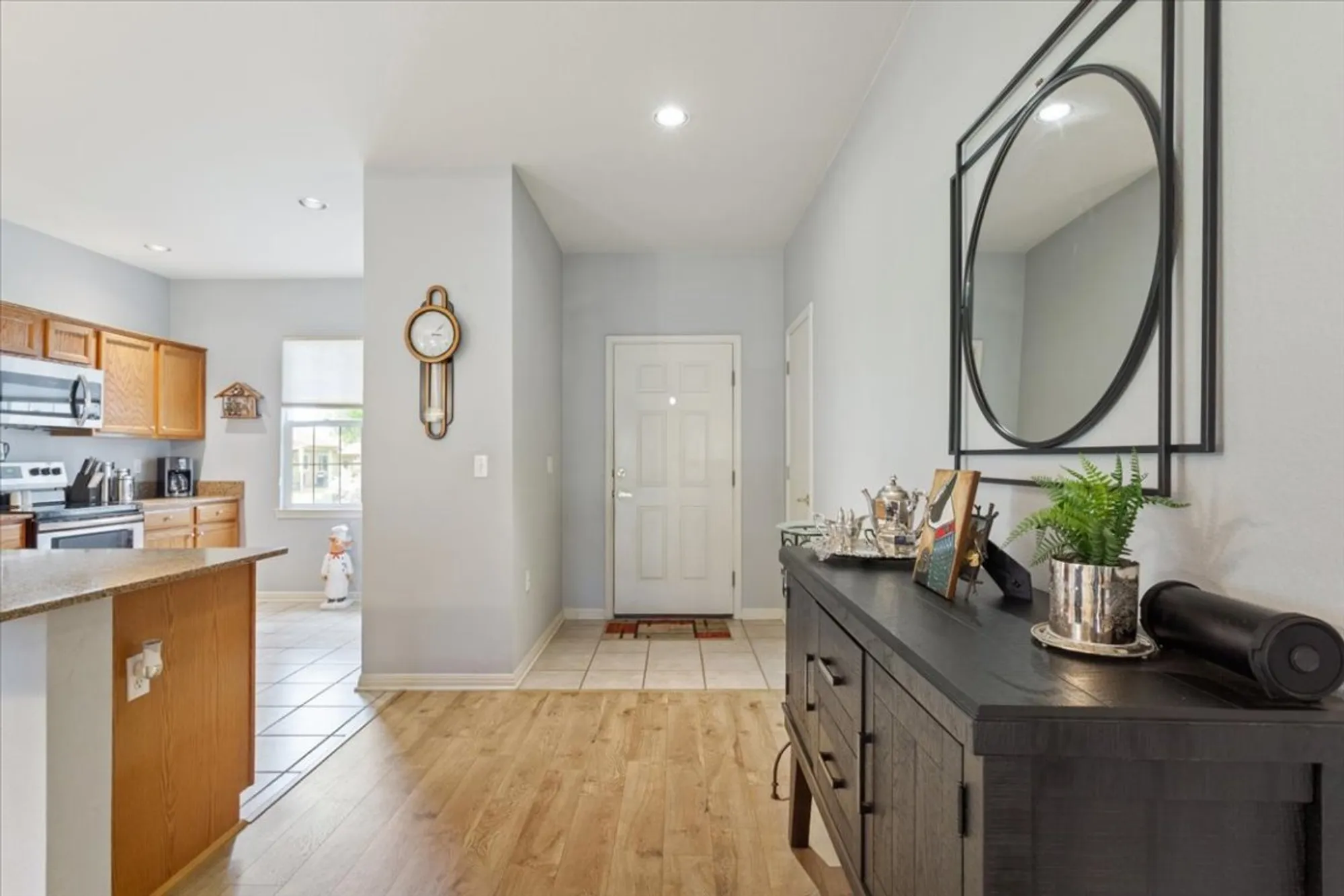 Property Slideshow image 6 of 30 | 101 lubbock dr, Georgetown, TX, 78633