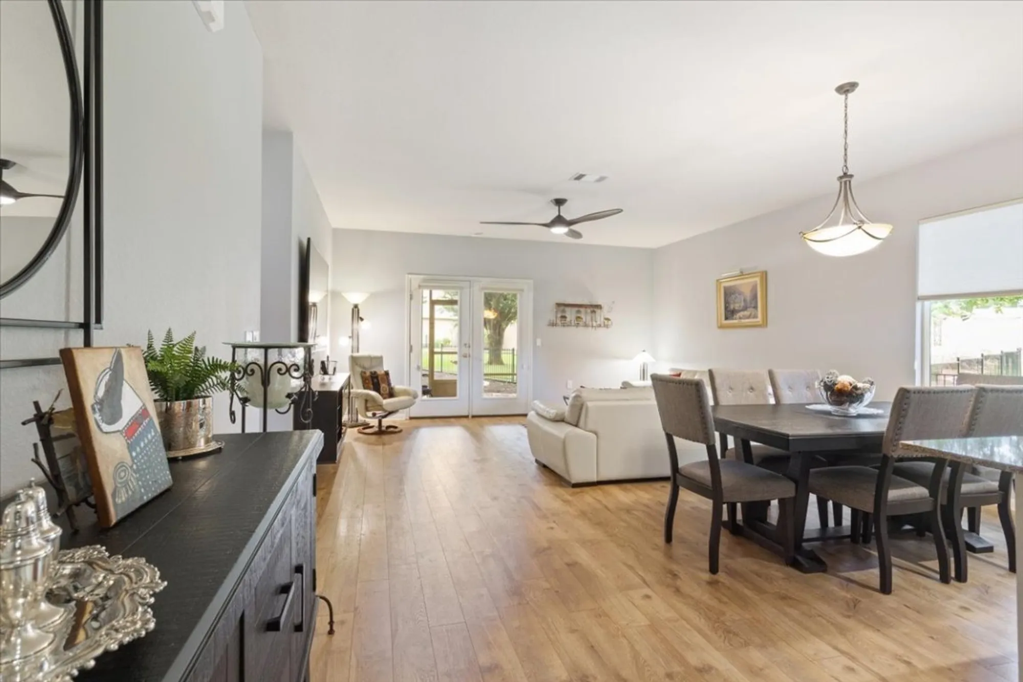 Property Slideshow image 7 of 30 | 101 lubbock dr, Georgetown, TX, 78633