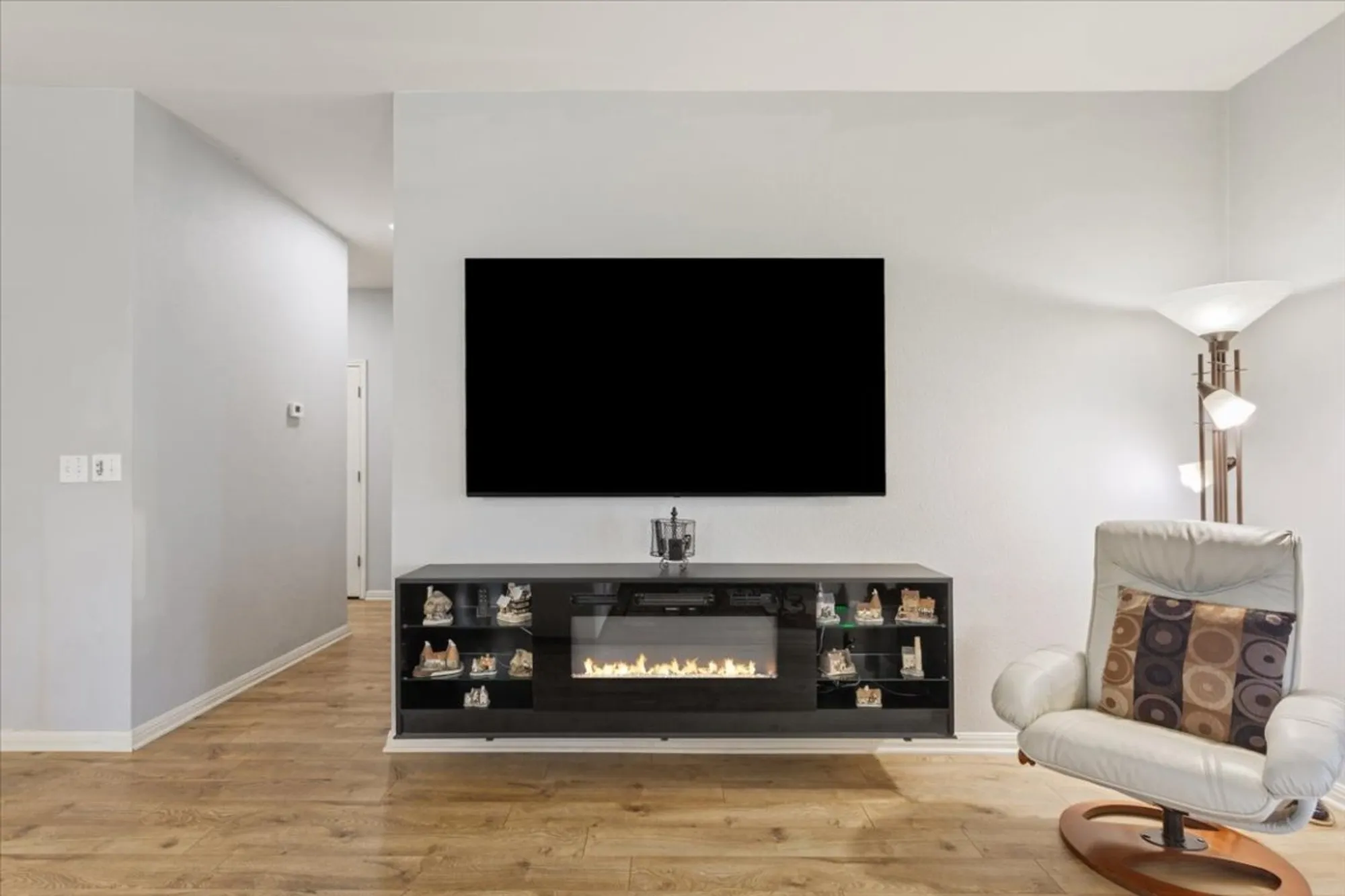 Property Slideshow image 8 of 30 | 101 lubbock dr, Georgetown, TX, 78633