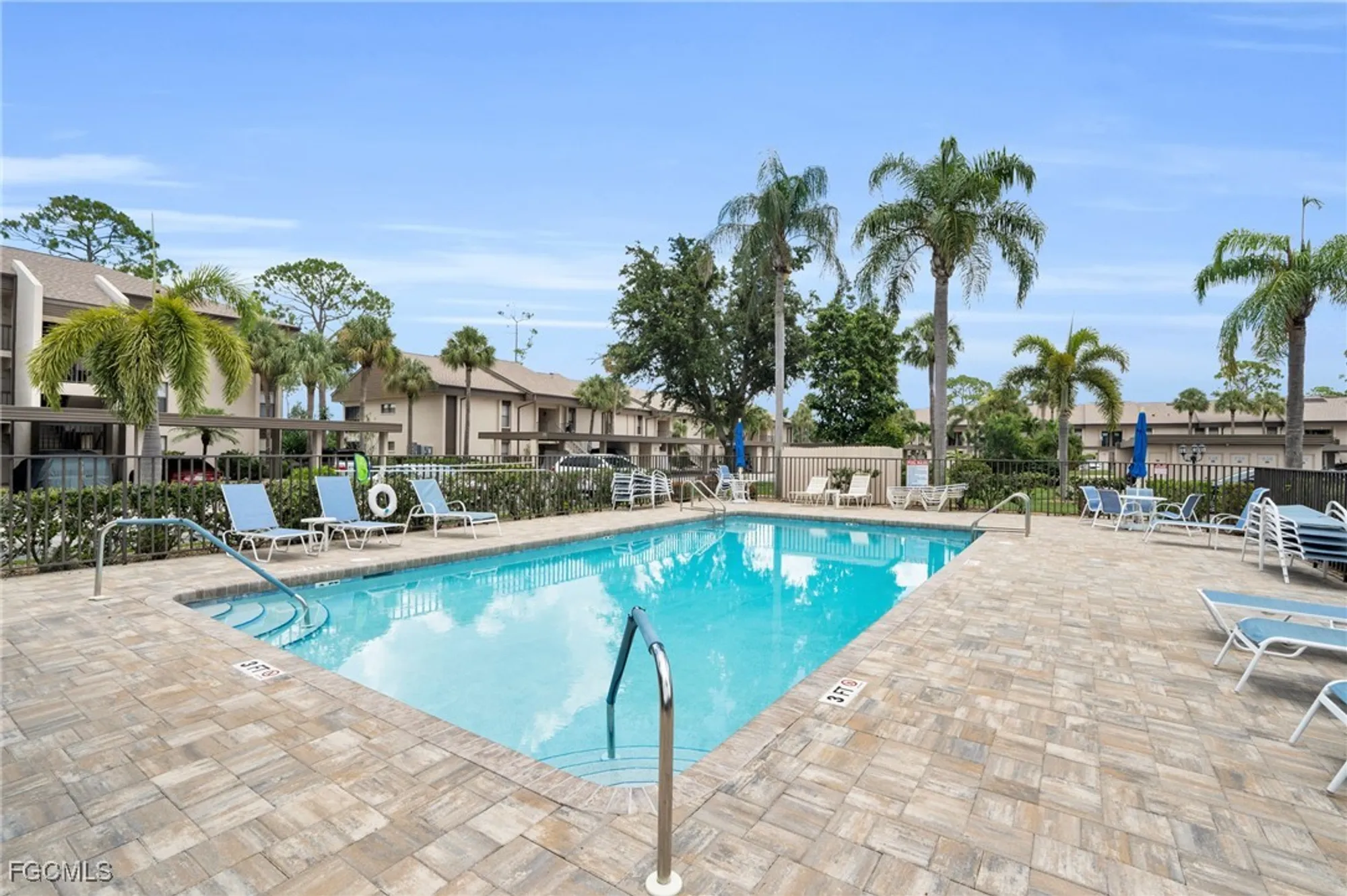 Property Slideshow image 27 of 35 | 5905 trailwinds dr 816, Fort Myers, FL, 33907