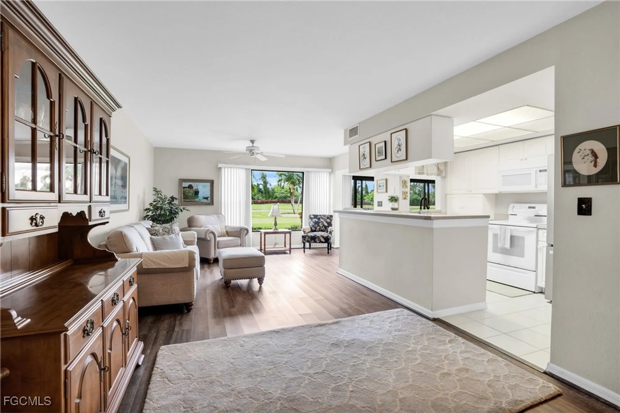 Property Slideshow image 2 of 35 | 5905 trailwinds dr 816, Fort Myers, FL, 33907