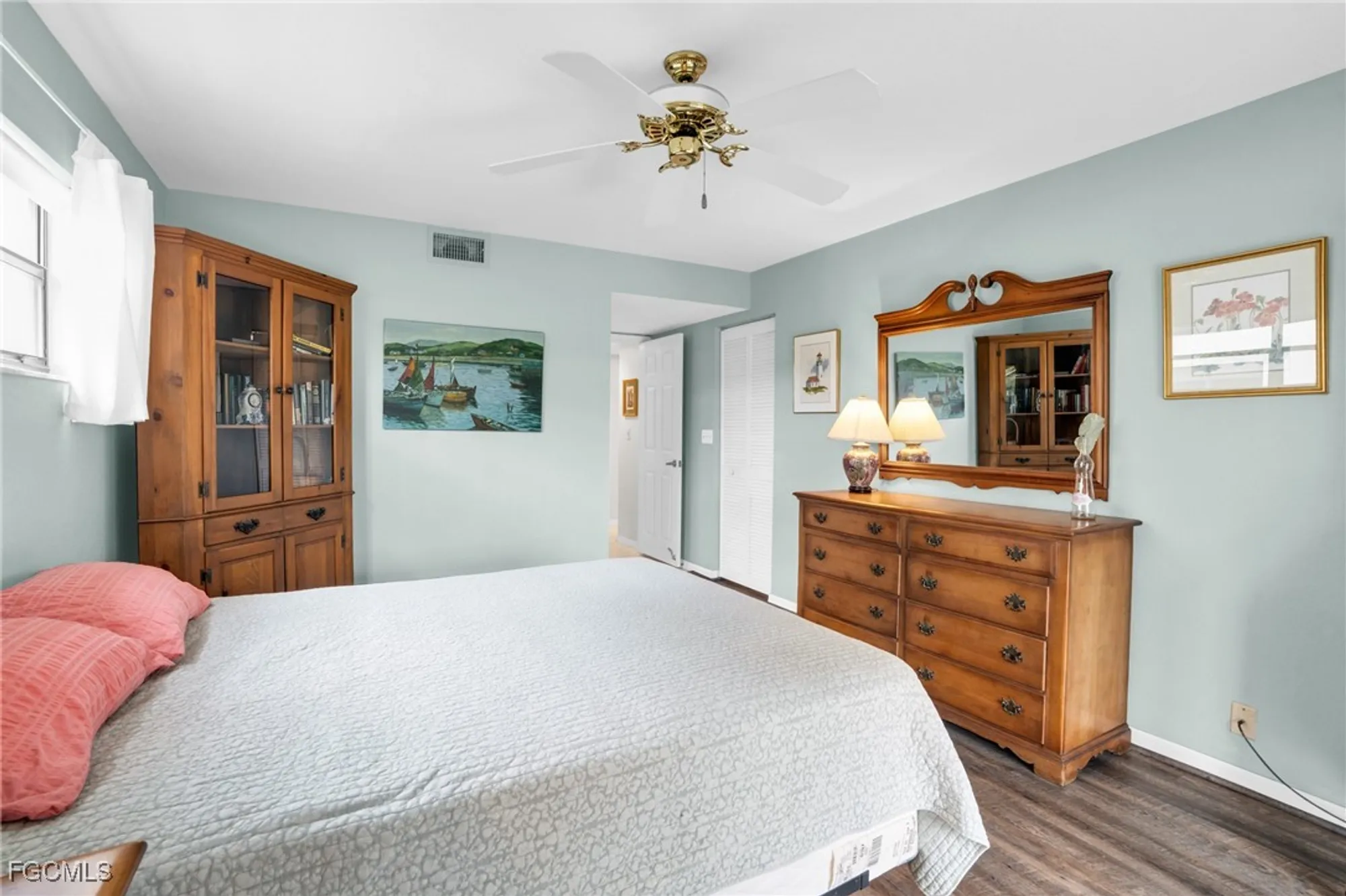 Property Slideshow image 22 of 35 | 5905 trailwinds dr 816, Fort Myers, FL, 33907