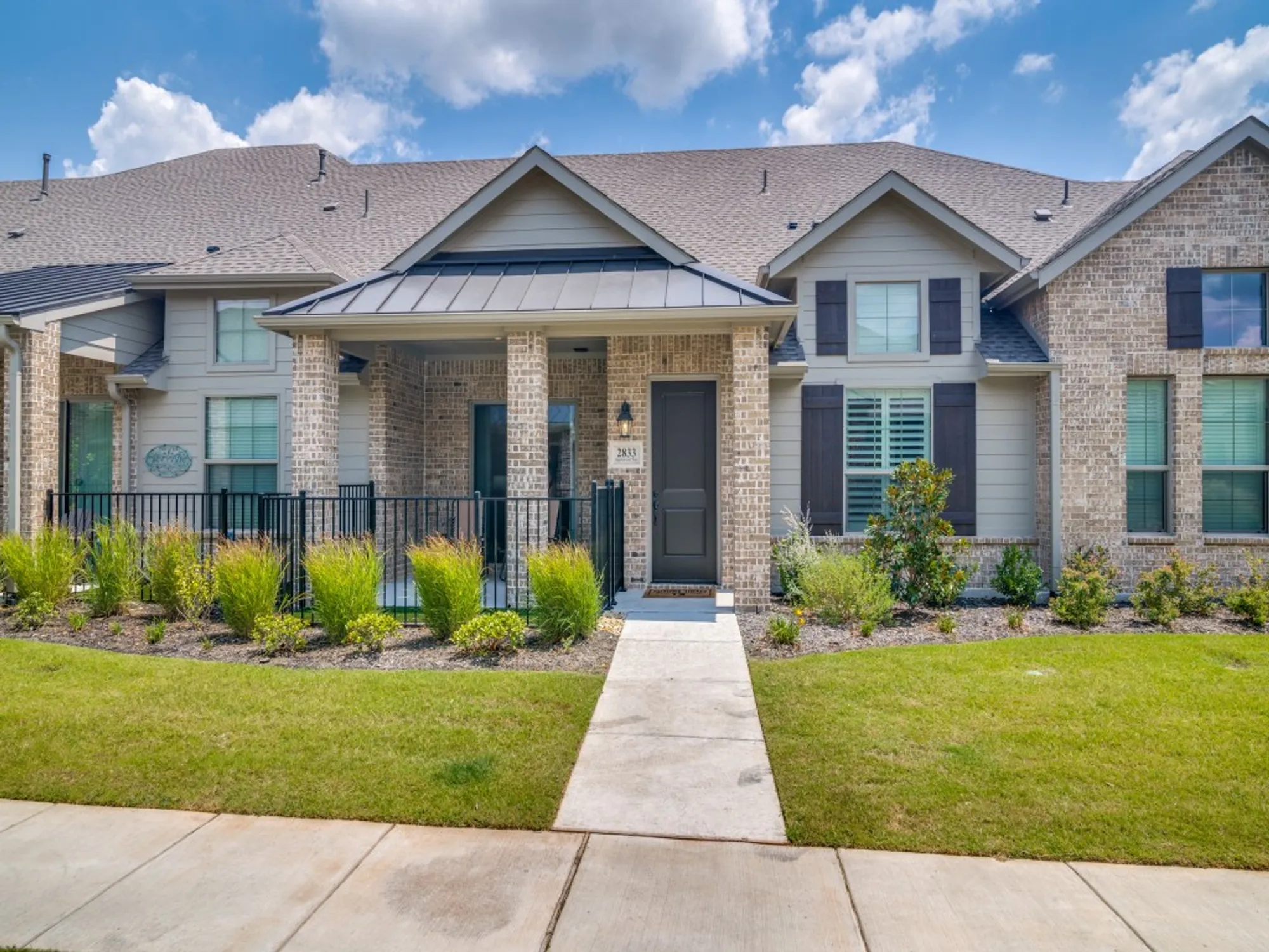 Property Slideshow image 2 of 25 | 2833 applewood way, Wylie, TX, 75098
