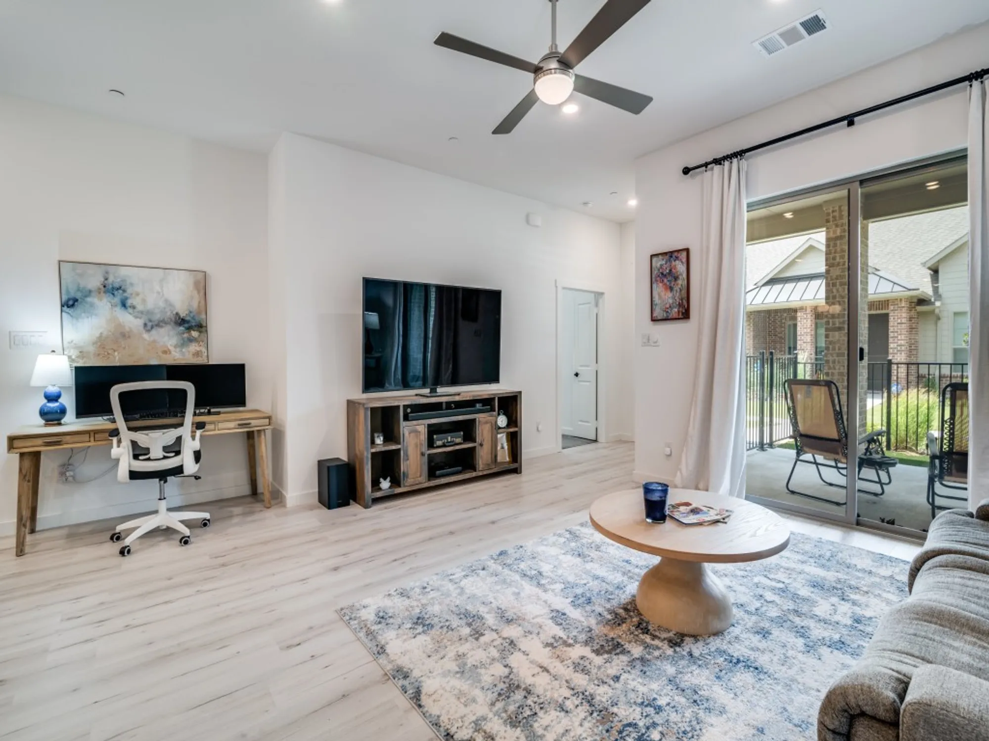 Property Slideshow image 4 of 25 | 2833 applewood way, Wylie, TX, 75098