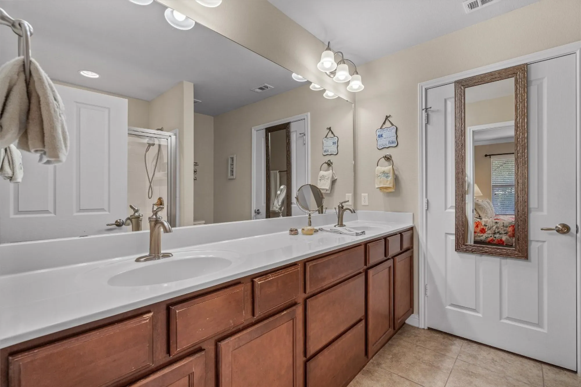Property Slideshow image 17 of 31 | 101 alamosa creek ln, Georgetown, TX, 78633