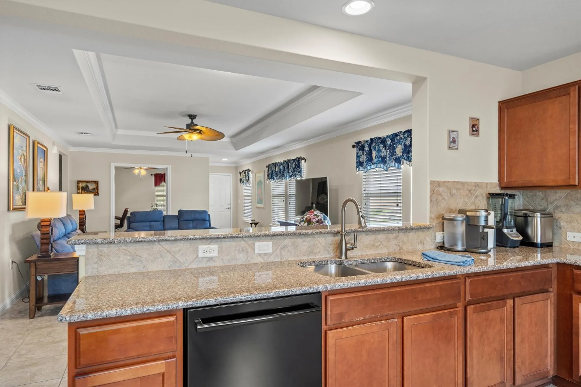Property Slideshow image 12 of 31 | 101 alamosa creek ln, Georgetown, TX, 78633