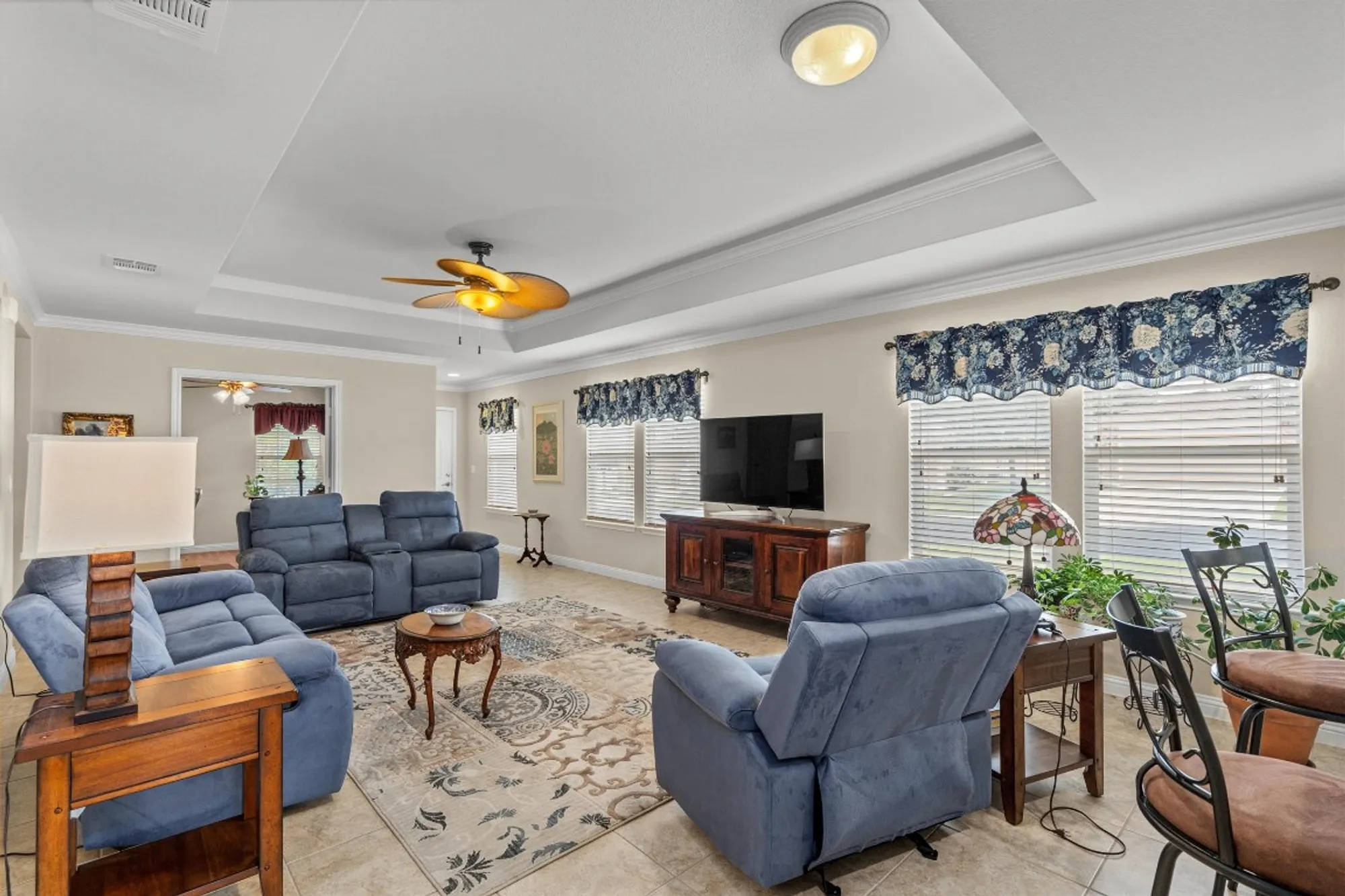 Property Slideshow image 8 of 31 | 101 alamosa creek ln, Georgetown, TX, 78633