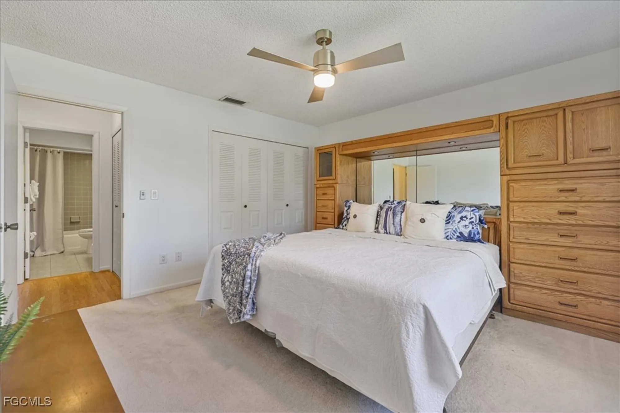 Property Slideshow image 11 of 21 | 1230 arcola dr, Fort Myers, FL, 33919