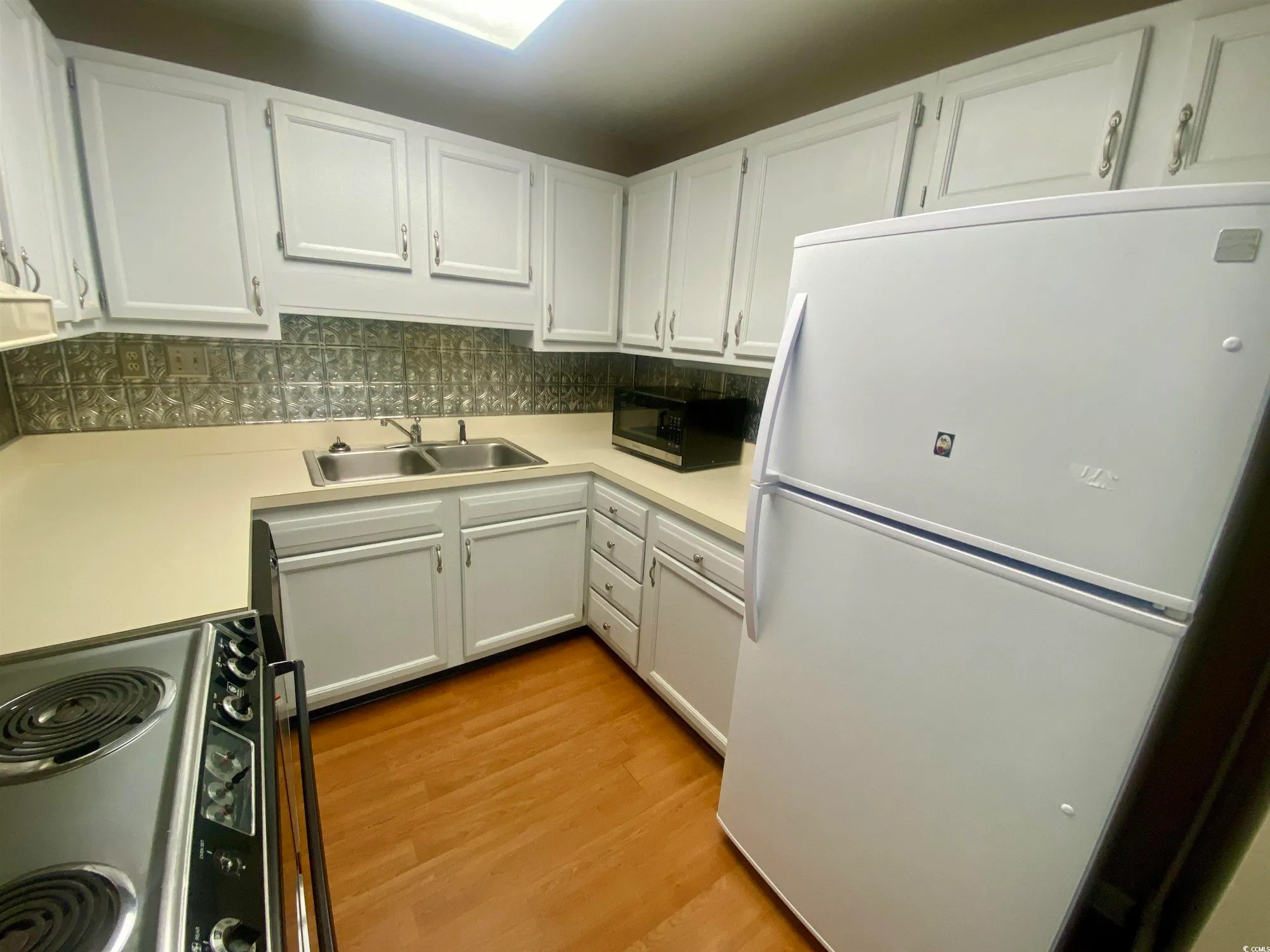 Property Slideshow image 8 of 20 | 5001 little river rd e312, Myrtle Beach, SC, 29577