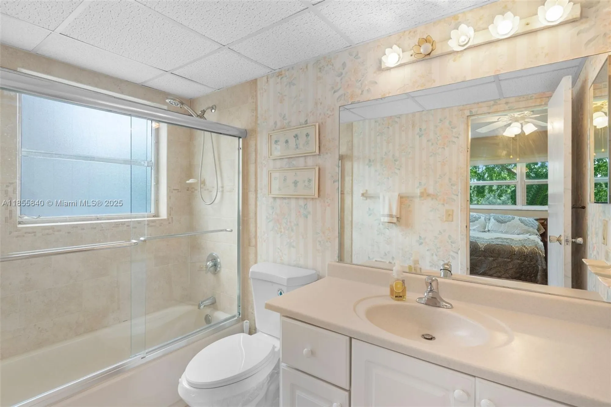 Property Slideshow image 15 of 24 | 1040 country club dr 309, Margate, FL, 33063