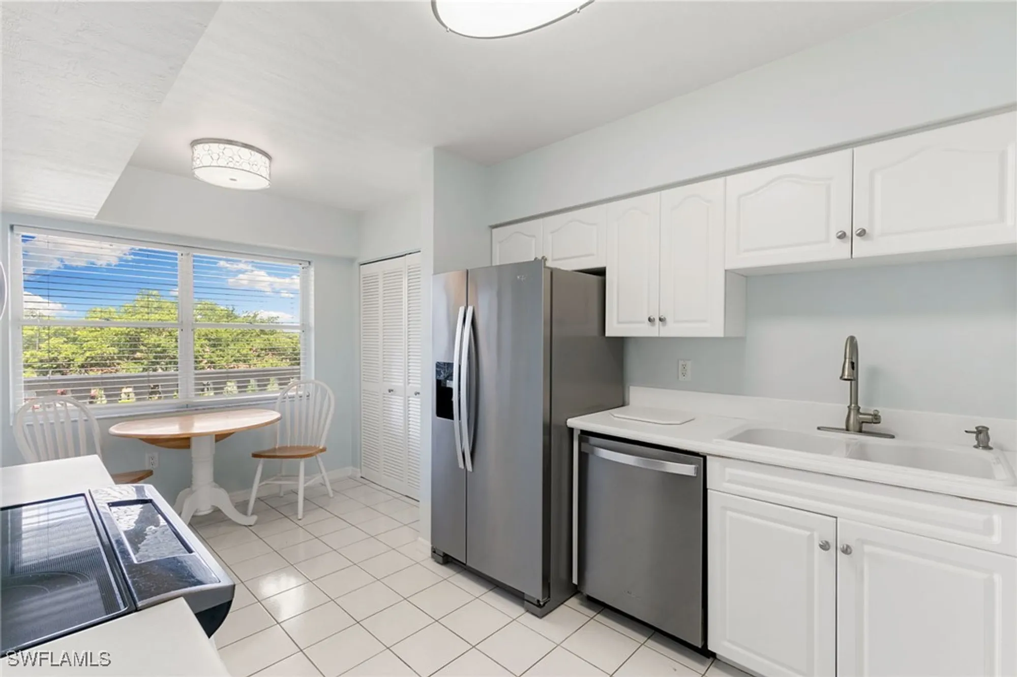 Property Slideshow image 14 of 50 | 5501 heron point dr apt 303, Naples, FL, 34108