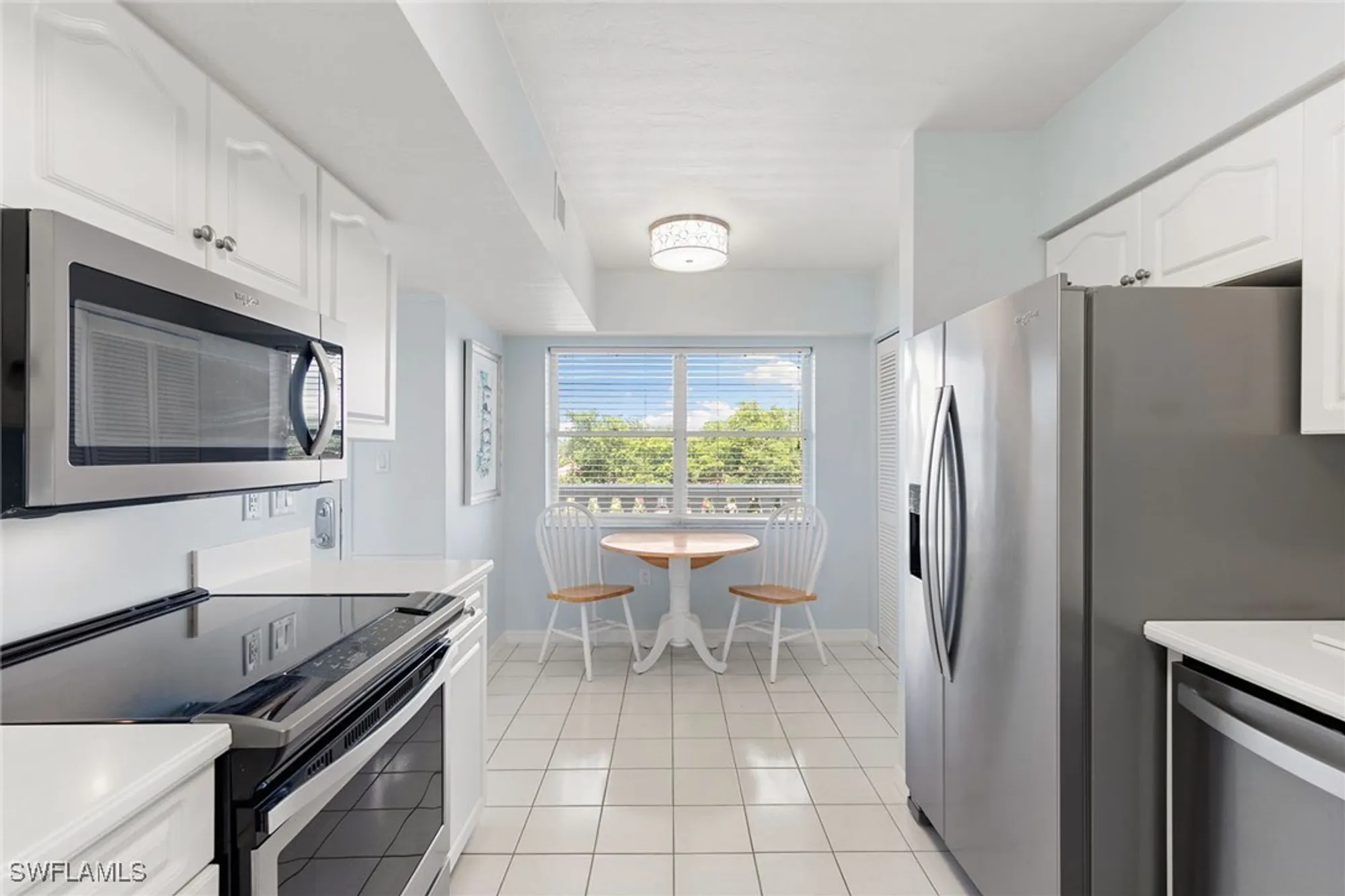 Property Slideshow image 17 of 50 | 5501 heron point dr apt 303, Naples, FL, 34108