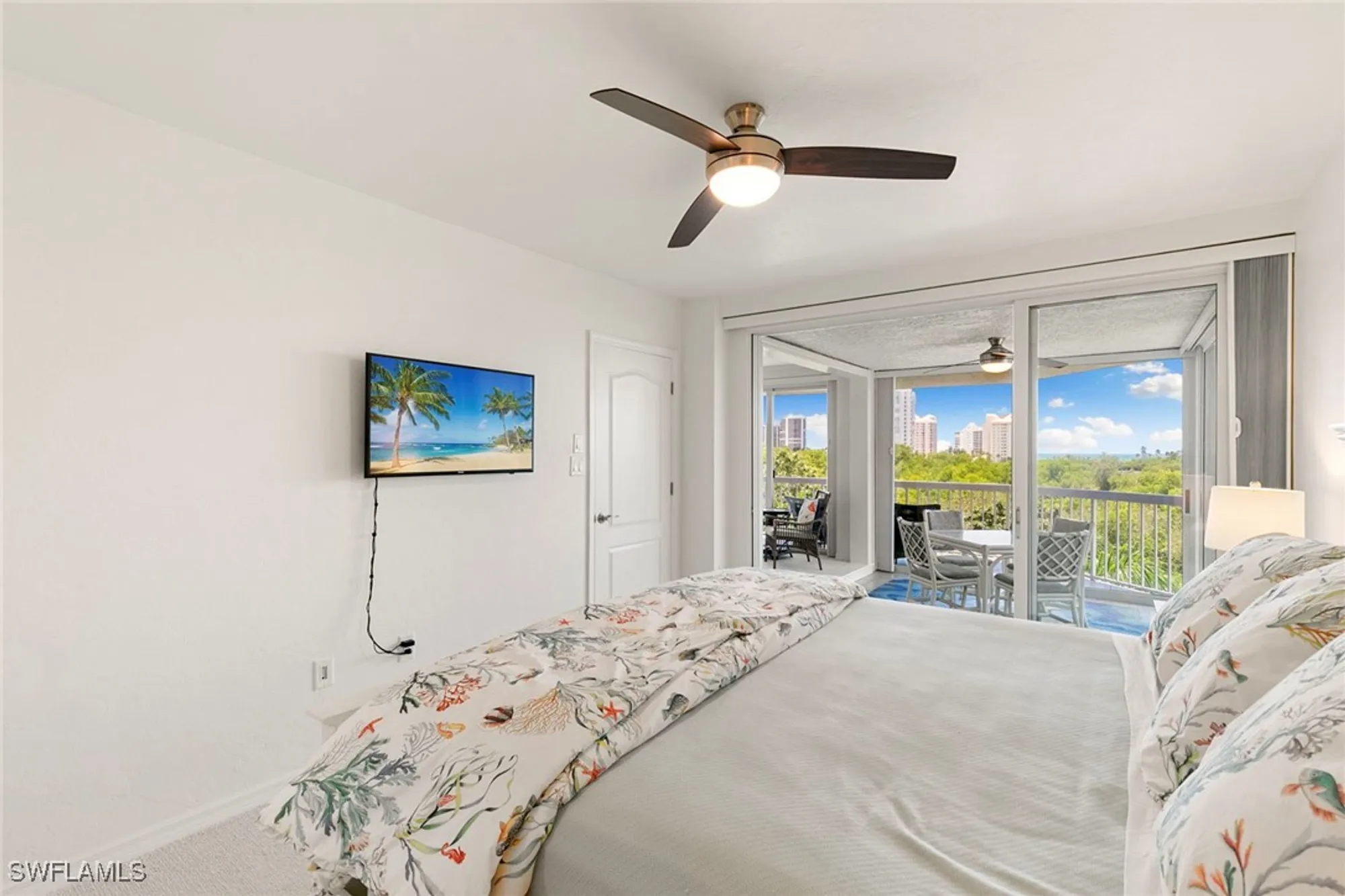 Property Slideshow image 21 of 50 | 5501 heron point dr apt 303, Naples, FL, 34108