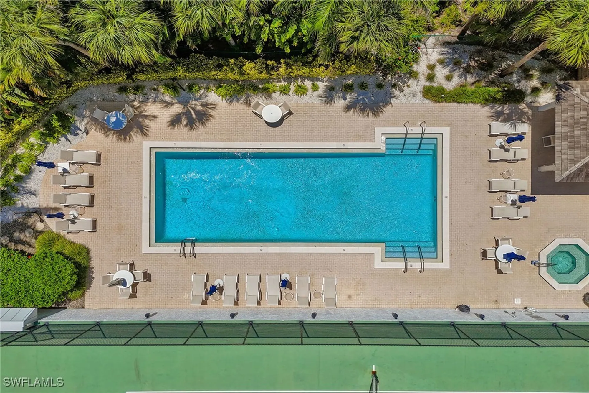 Property Slideshow image 34 of 50 | 5501 heron point dr apt 303, Naples, FL, 34108