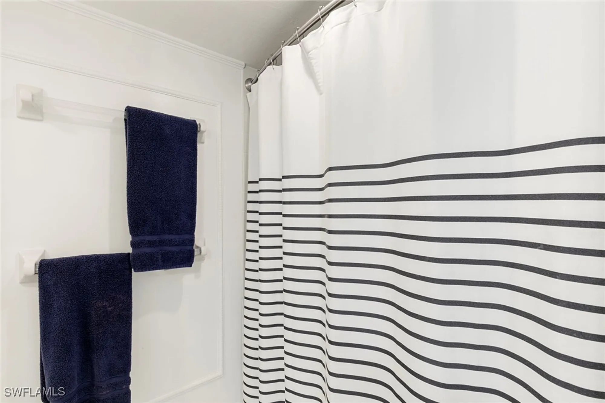 Property Slideshow image 30 of 50 | 5501 heron point dr apt 303, Naples, FL, 34108