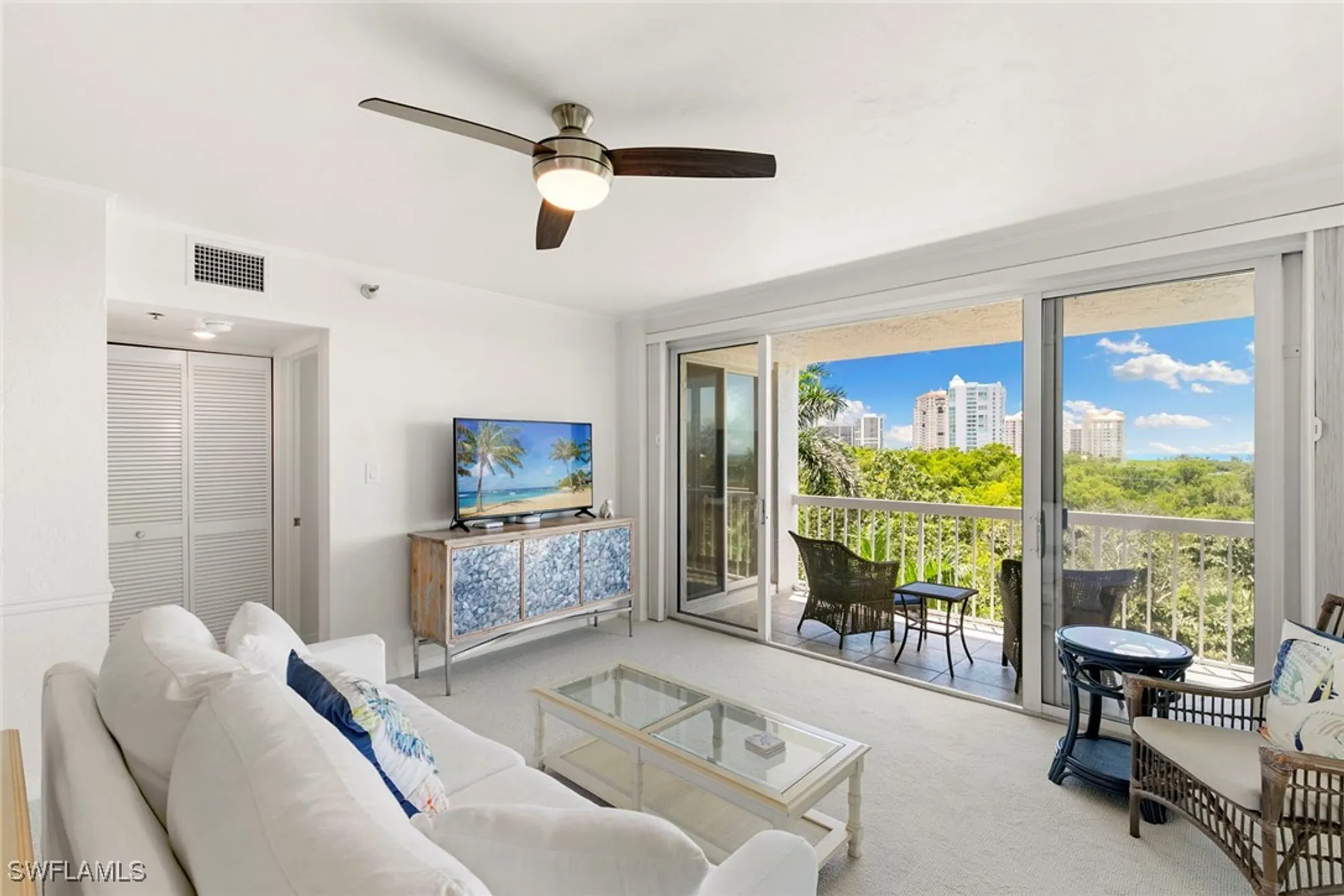 Property Slideshow image 7 of 50 | 5501 heron point dr apt 303, Naples, FL, 34108