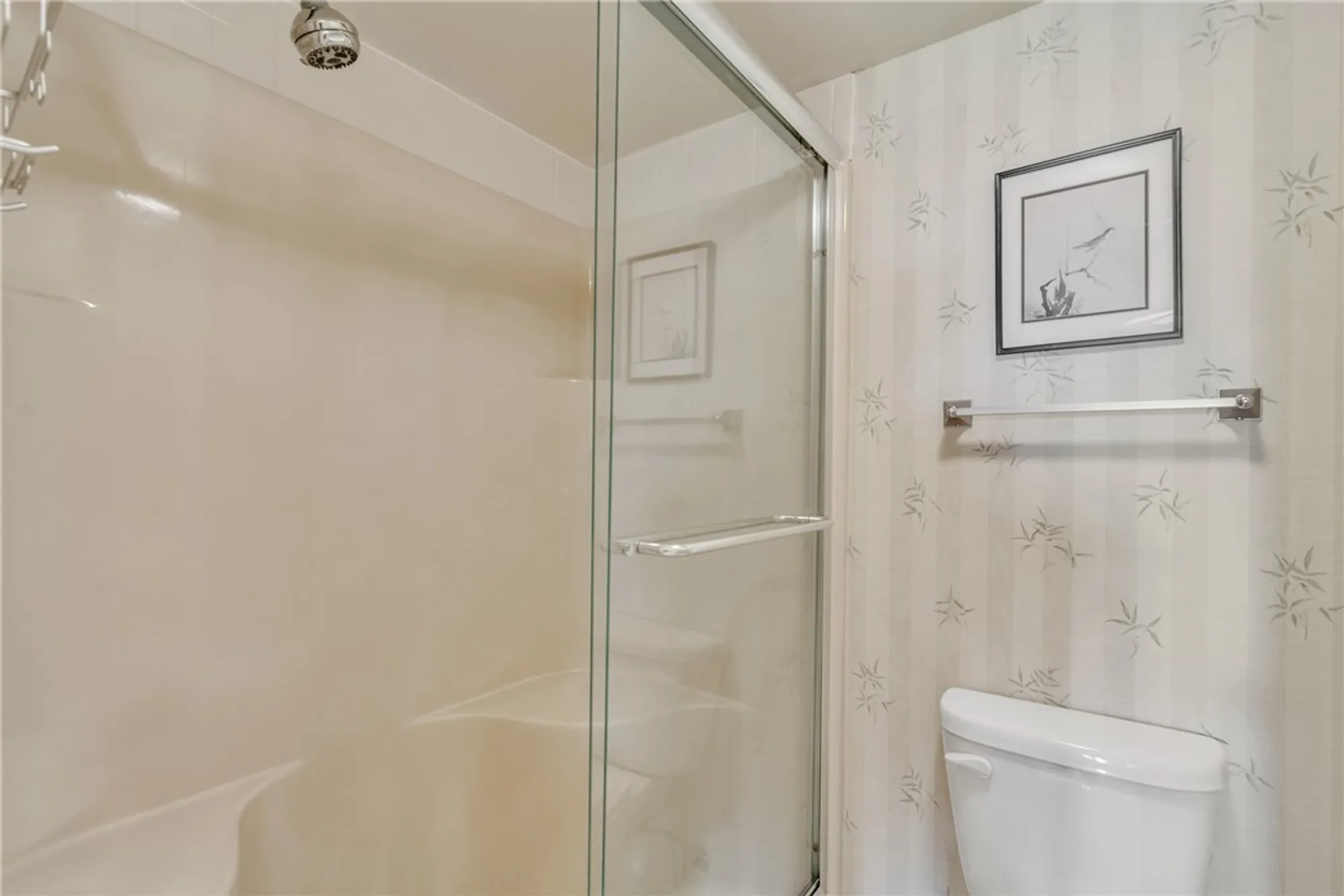 Property Slideshow image 20 of 36 | 25 plantation dr apt 203, Vero Beach, FL, 32966