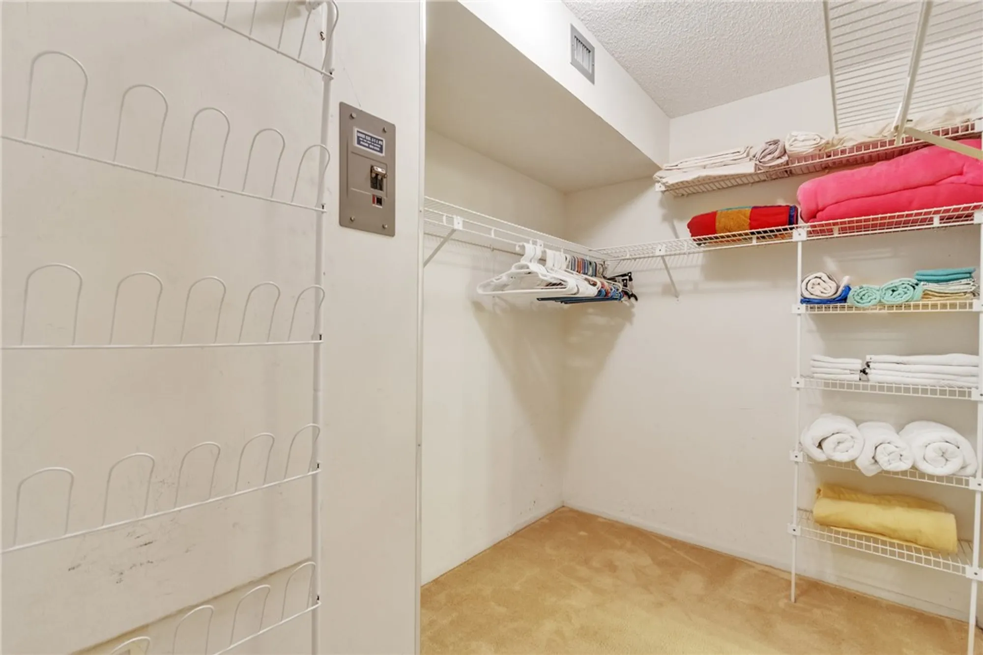 Property Slideshow image 23 of 36 | 25 plantation dr apt 203, Vero Beach, FL, 32966