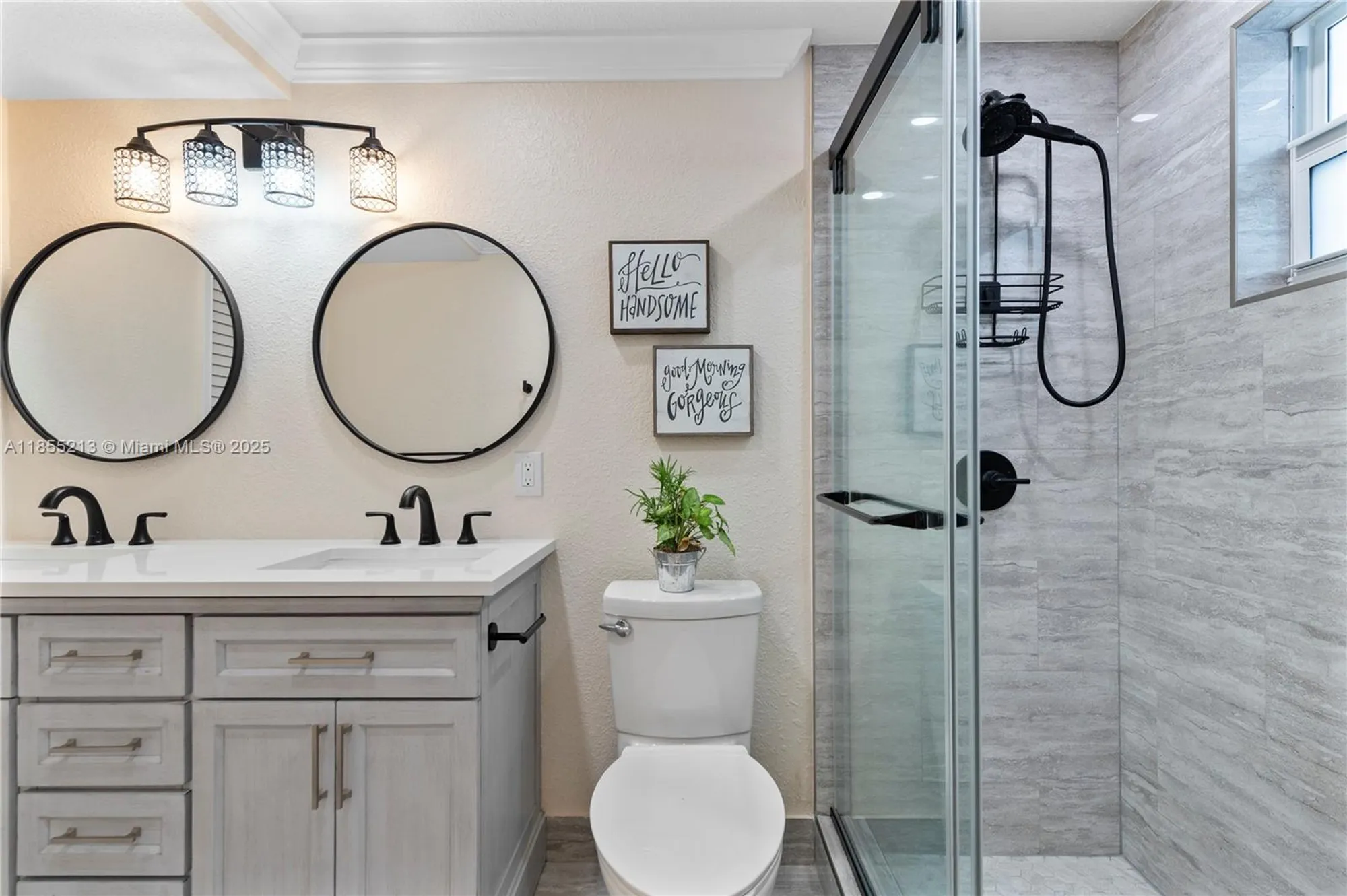 Property Slideshow image 13 of 25 | 329 se 3rd st 105t, Hallandale Beach, FL, 33009