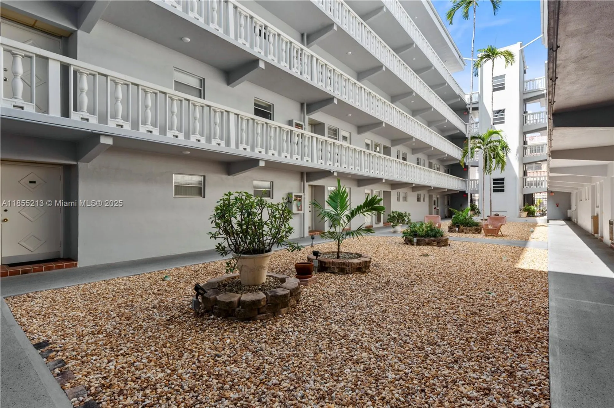 Property Slideshow image 23 of 25 | 329 se 3rd st 105t, Hallandale Beach, FL, 33009