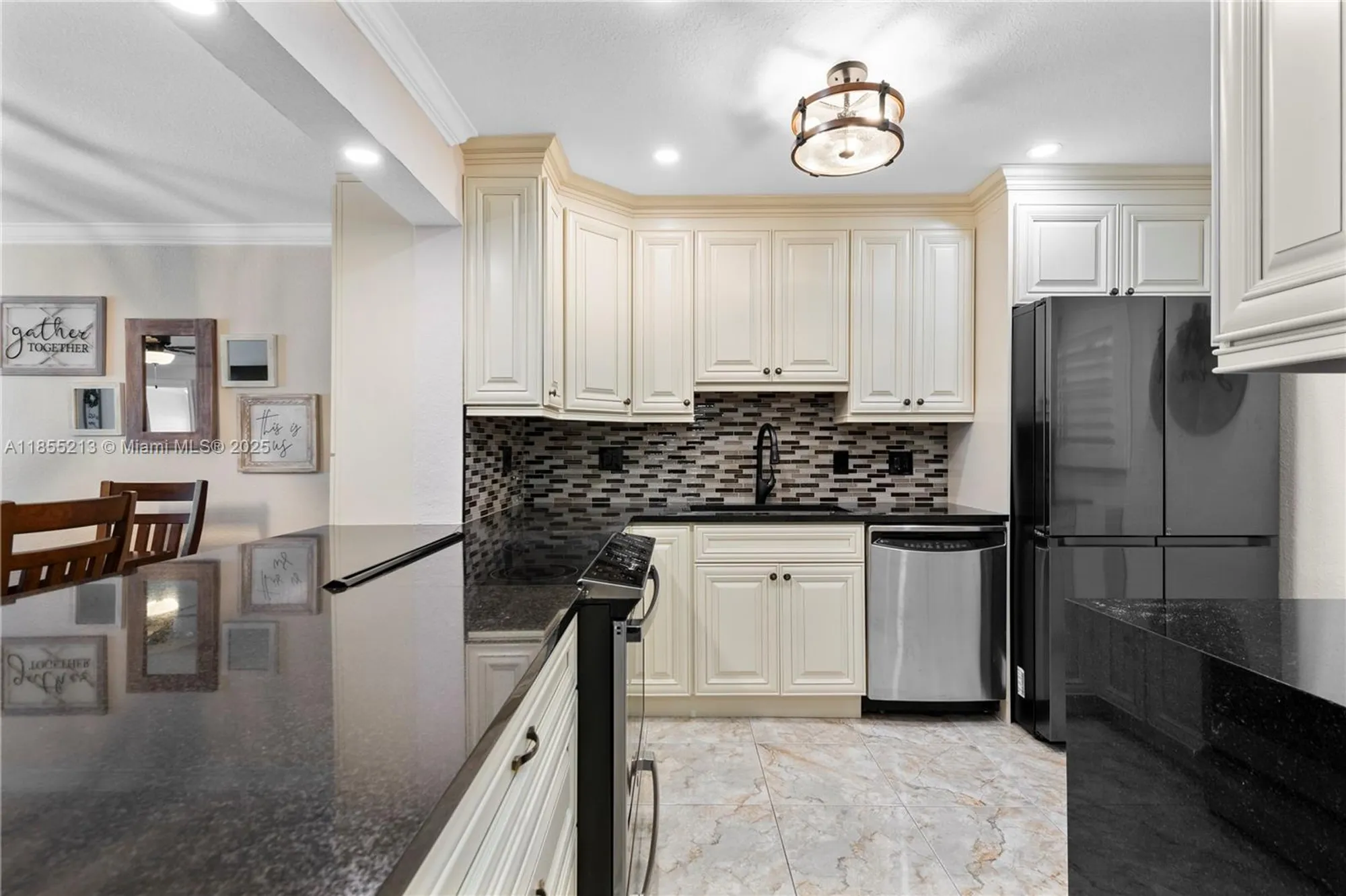 Property Slideshow image 4 of 25 | 329 se 3rd st 105t, Hallandale Beach, FL, 33009