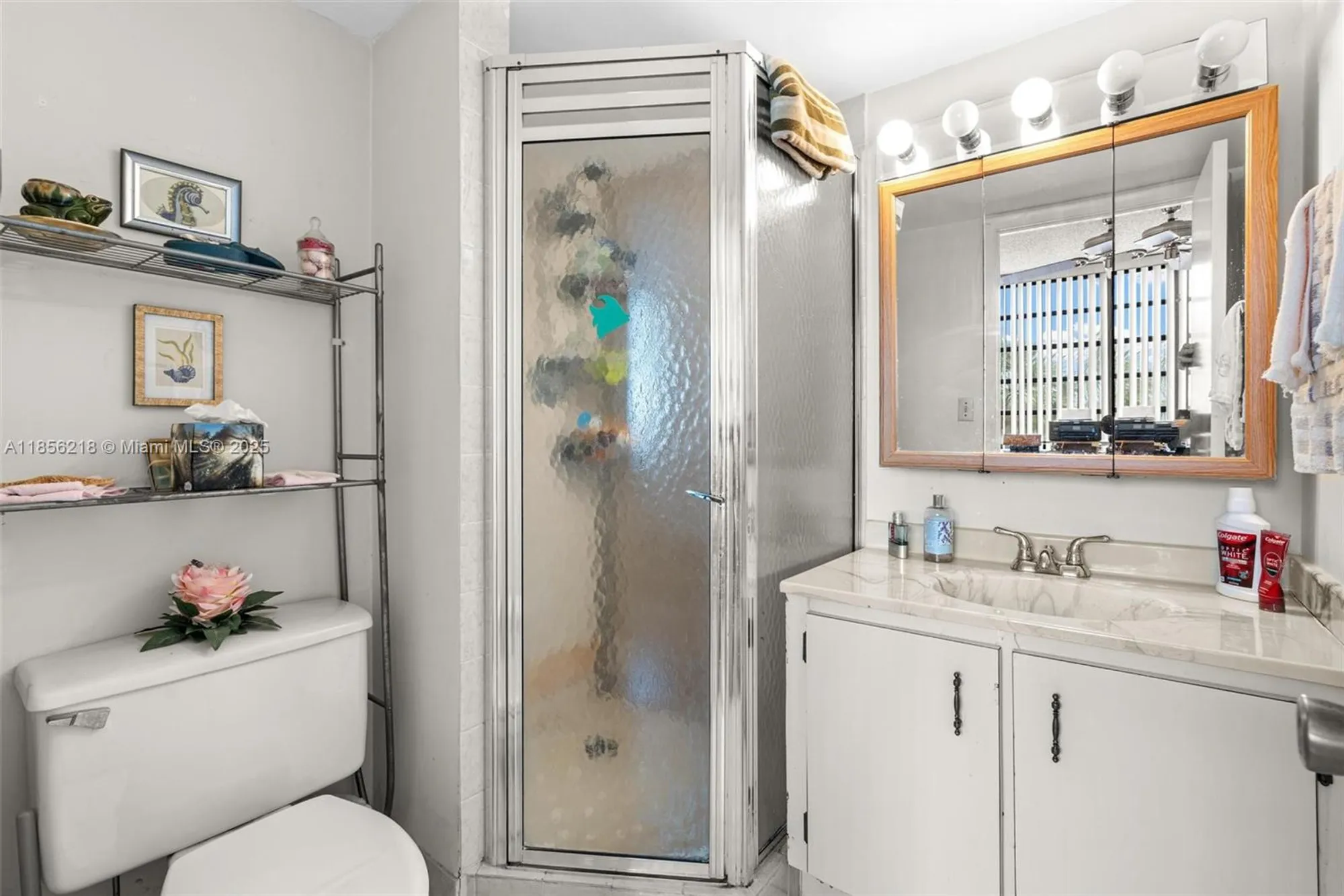 Property Slideshow image 18 of 43 | 1101 colony point cir 307, Pembroke Pines, FL, 33026