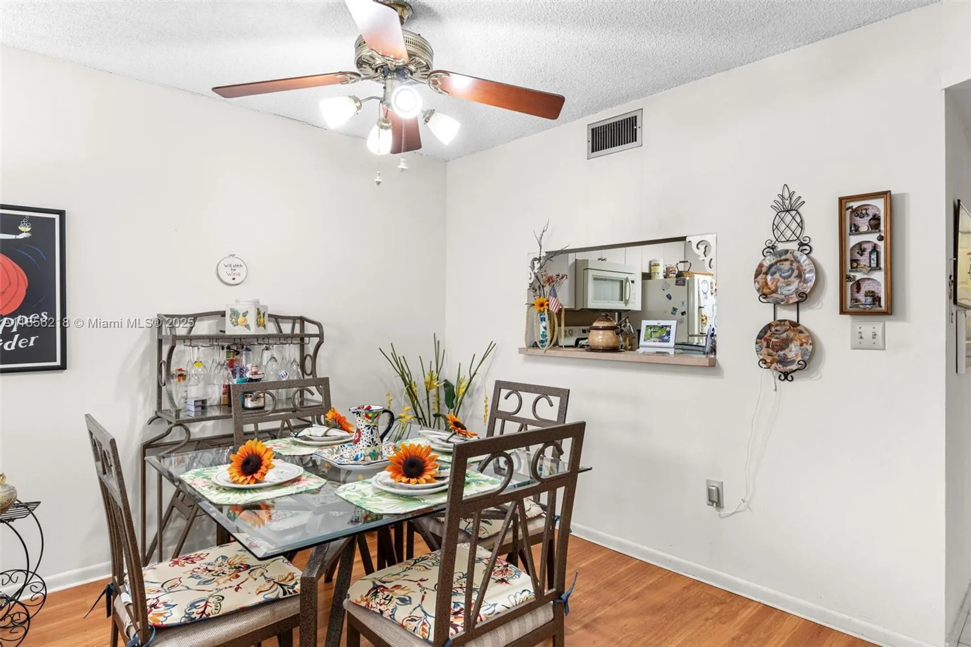 Property Slideshow image 12 of 43 | 1101 colony point cir 307, Pembroke Pines, FL, 33026