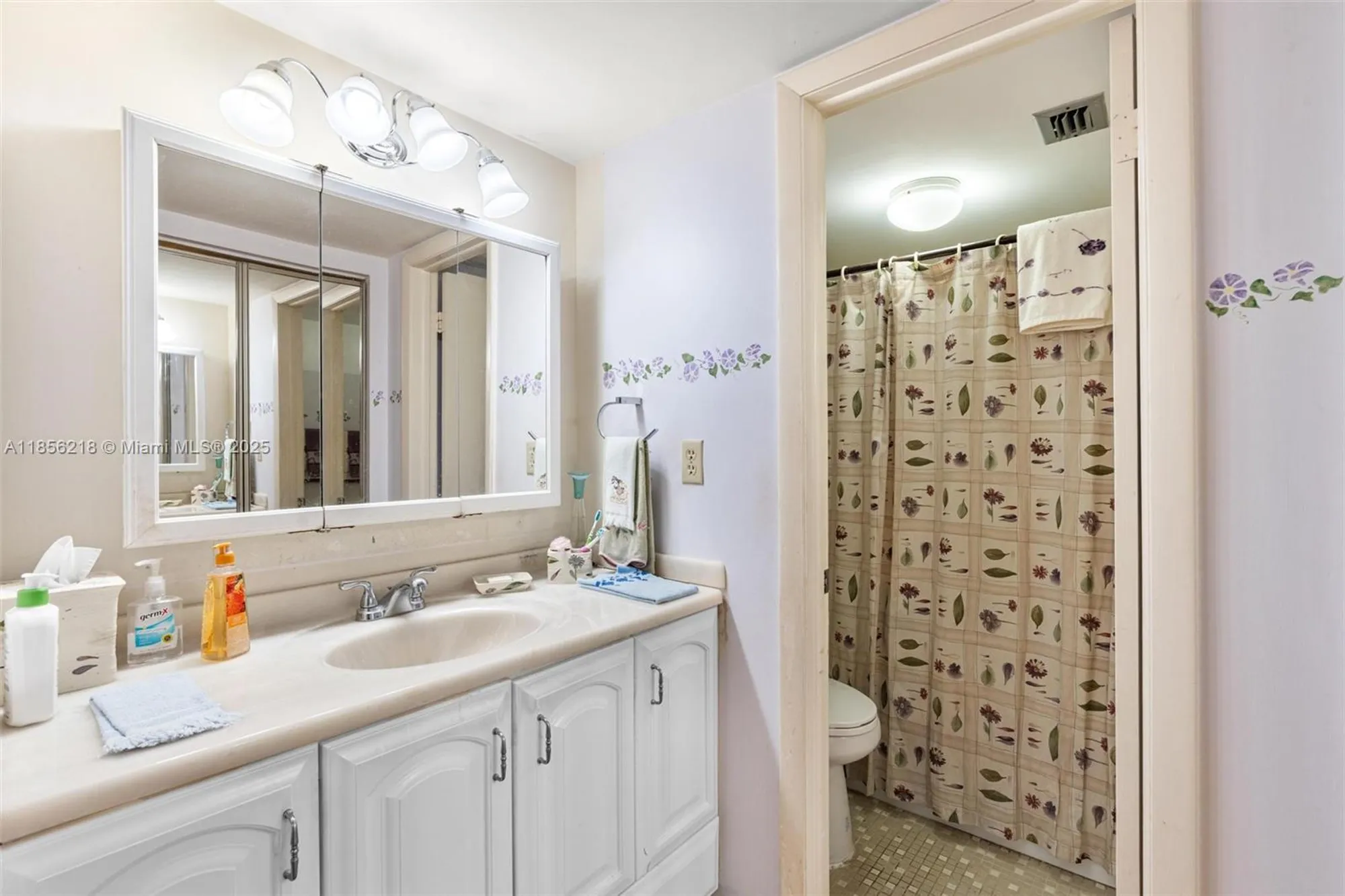 Property Slideshow image 22 of 43 | 1101 colony point cir 307, Pembroke Pines, FL, 33026