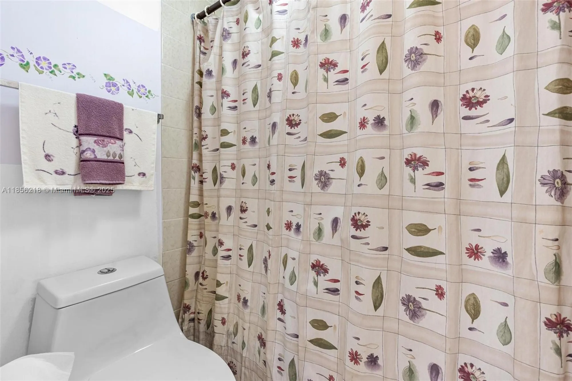 Property Slideshow image 23 of 43 | 1101 colony point cir 307, Pembroke Pines, FL, 33026