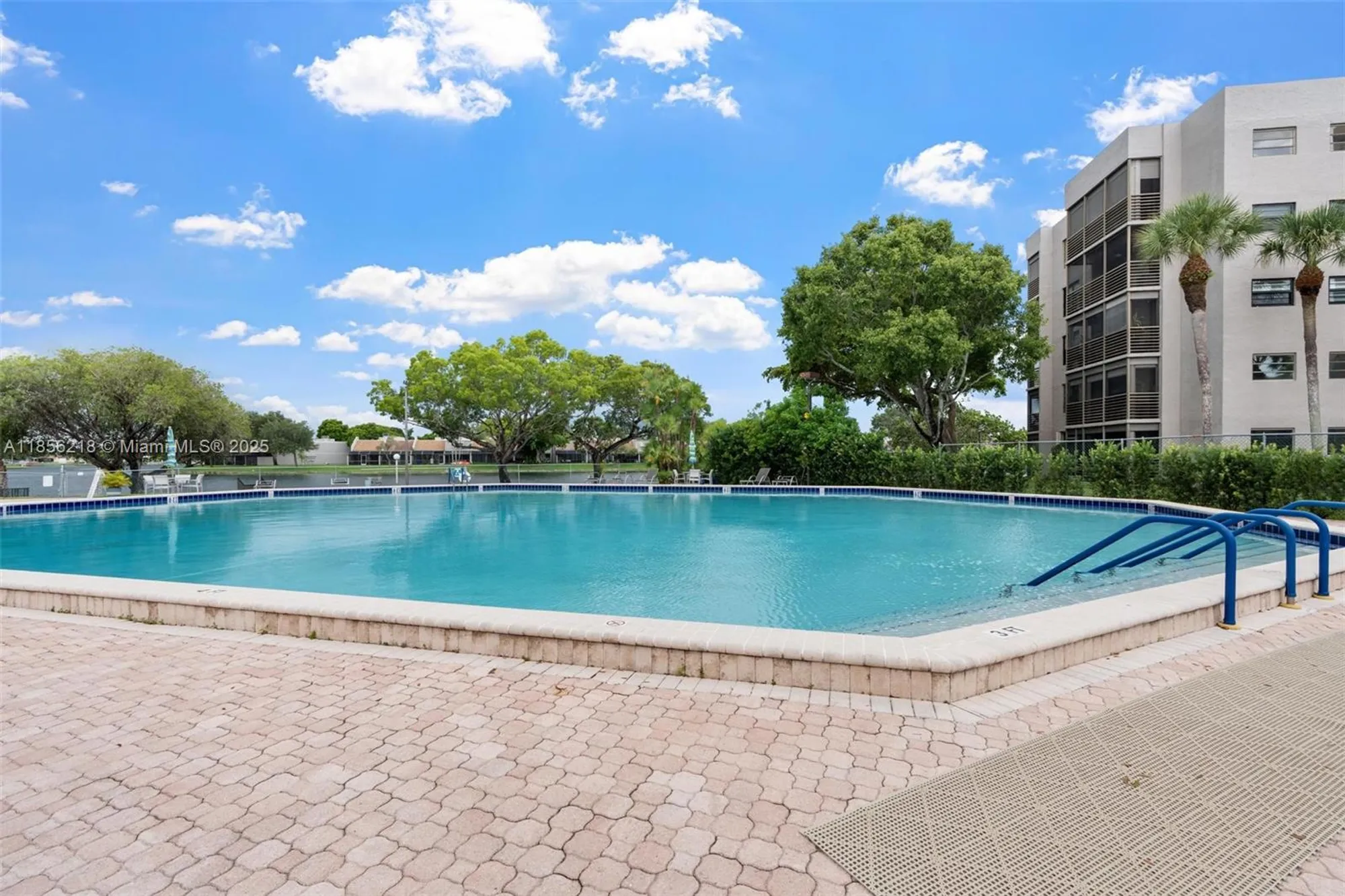 Property Slideshow image 34 of 43 | 1101 colony point cir 307, Pembroke Pines, FL, 33026