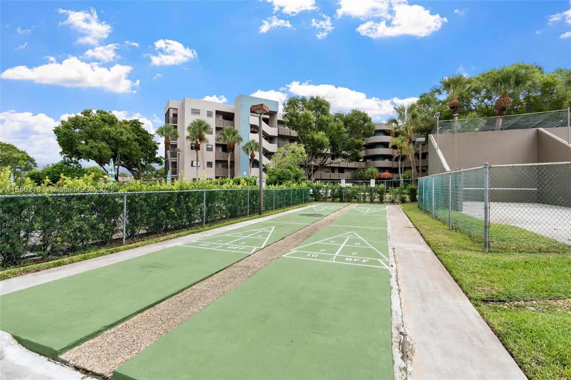 Property Slideshow image 33 of 43 | 1101 colony point cir 307, Pembroke Pines, FL, 33026