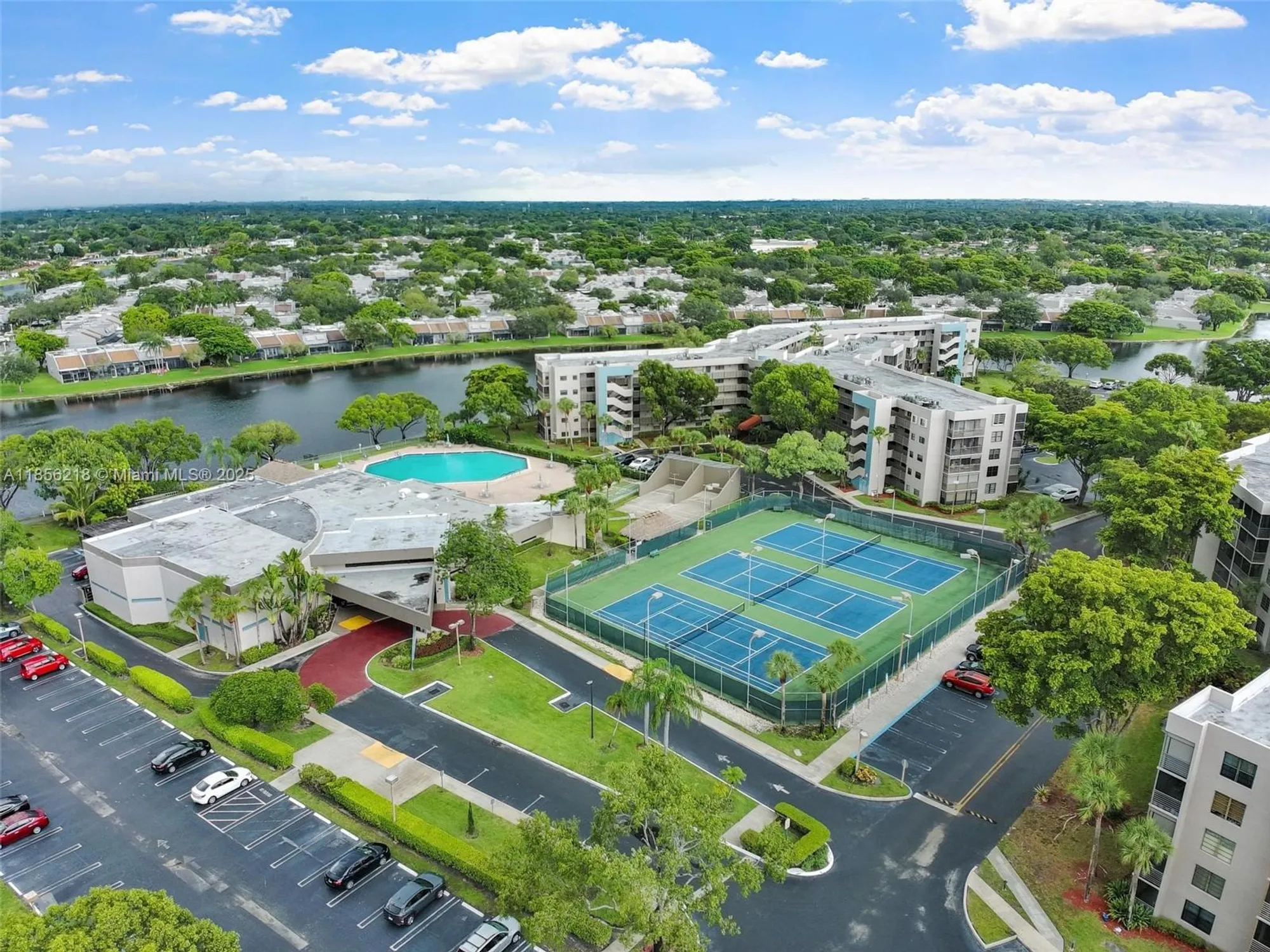 Property Slideshow image 40 of 43 | 1101 colony point cir 307, Pembroke Pines, FL, 33026