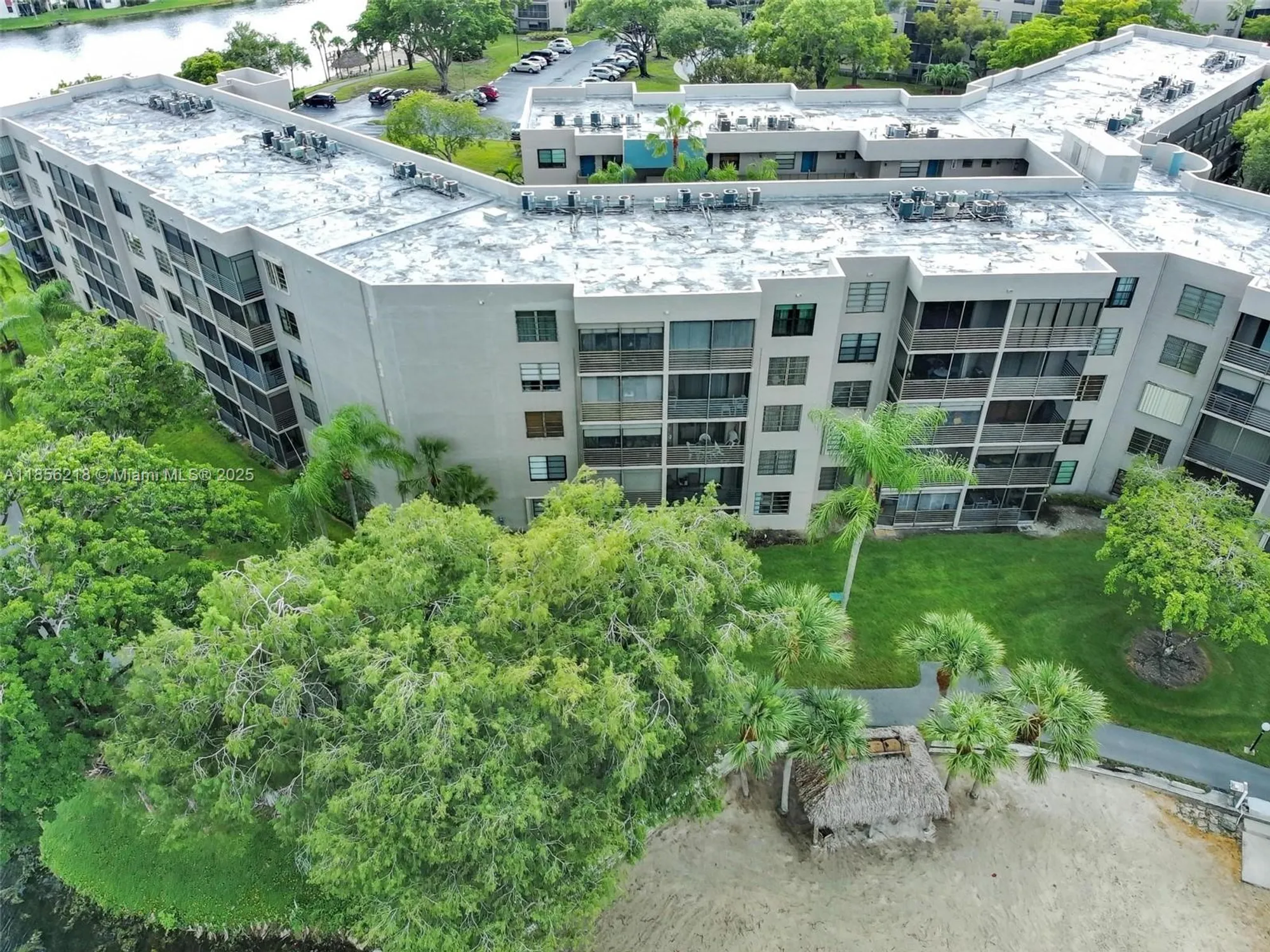 Property Slideshow image 42 of 43 | 1101 colony point cir 307, Pembroke Pines, FL, 33026