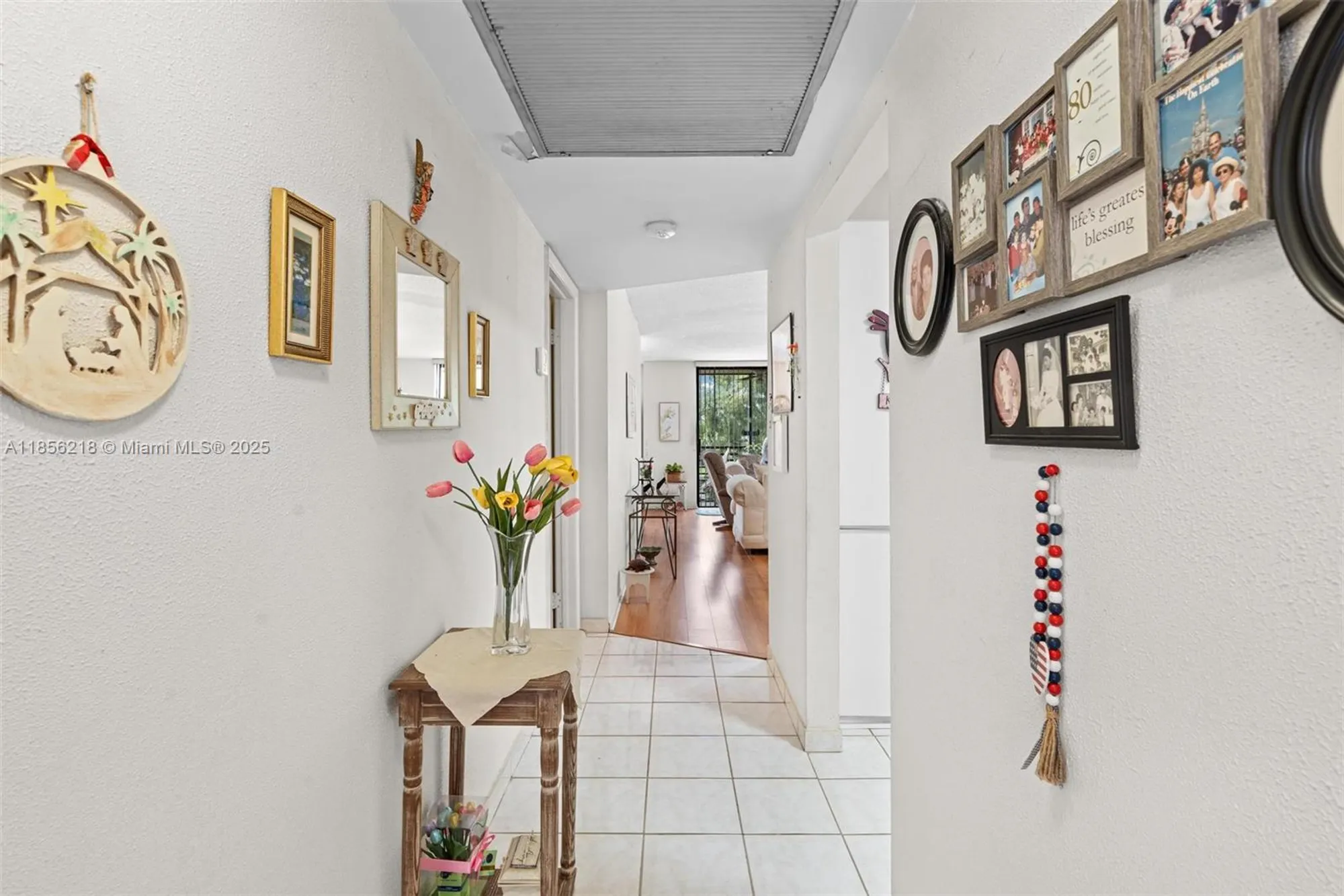 Property Slideshow image 5 of 43 | 1101 colony point cir 307, Pembroke Pines, FL, 33026