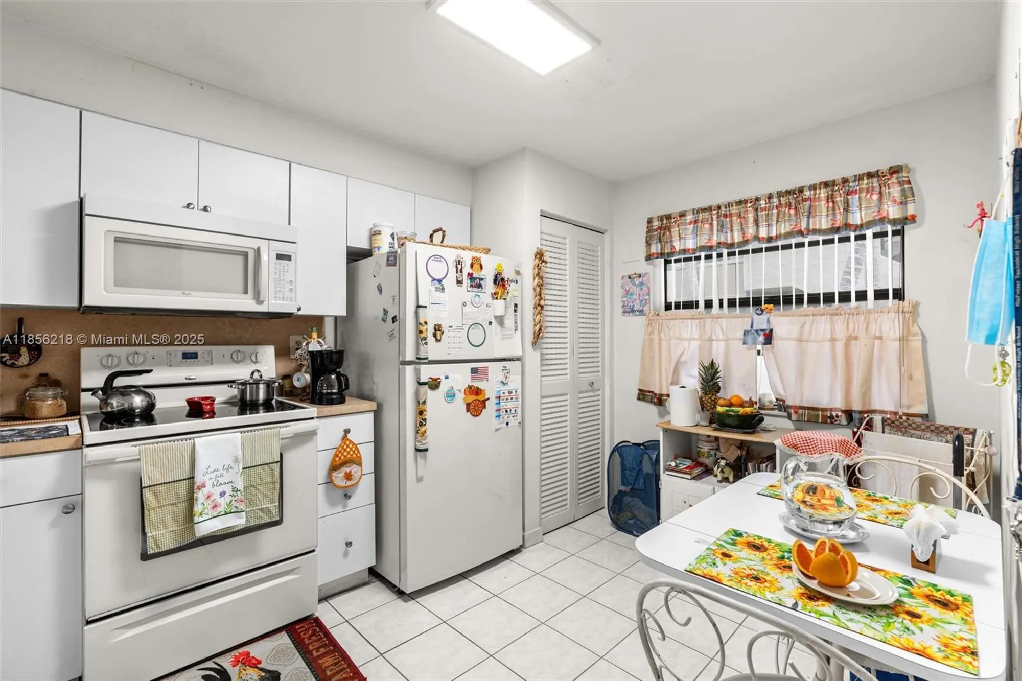 Property Slideshow image 8 of 43 | 1101 colony point cir 307, Pembroke Pines, FL, 33026