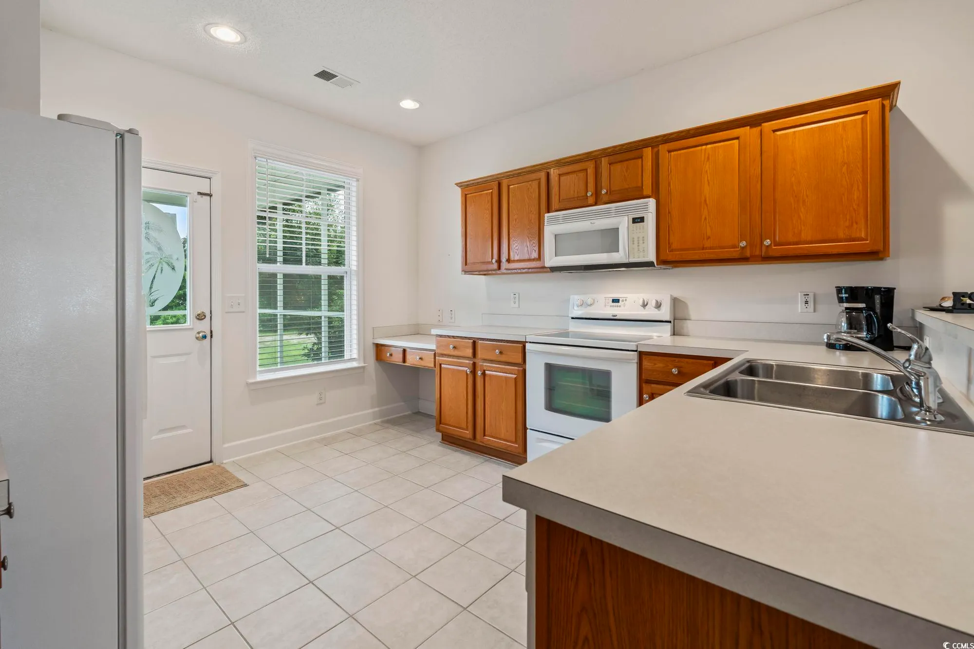 Property Slideshow image 8 of 36 | 1005 balmore dr 1011, Myrtle Beach, SC, 29579