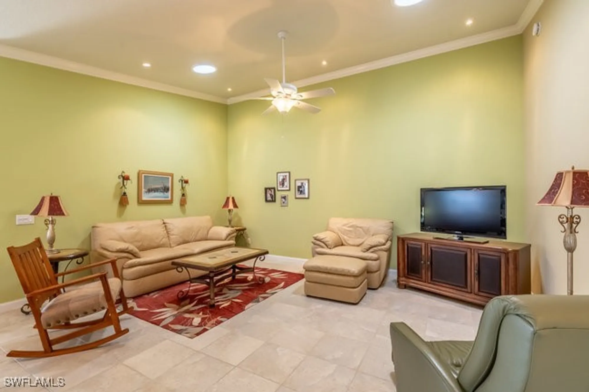 Property Slideshow image 21 of 33 | 8376 borboni ct, Naples, FL, 34114