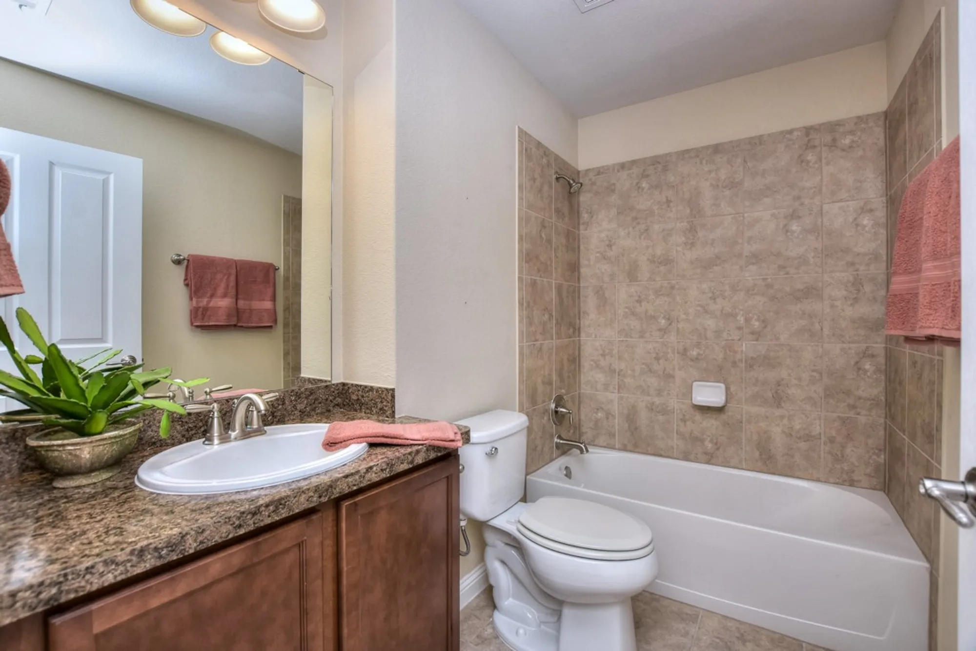 Property Slideshow image 26 of 33 | 106 kickapoo creek ln, Georgetown, TX, 78633