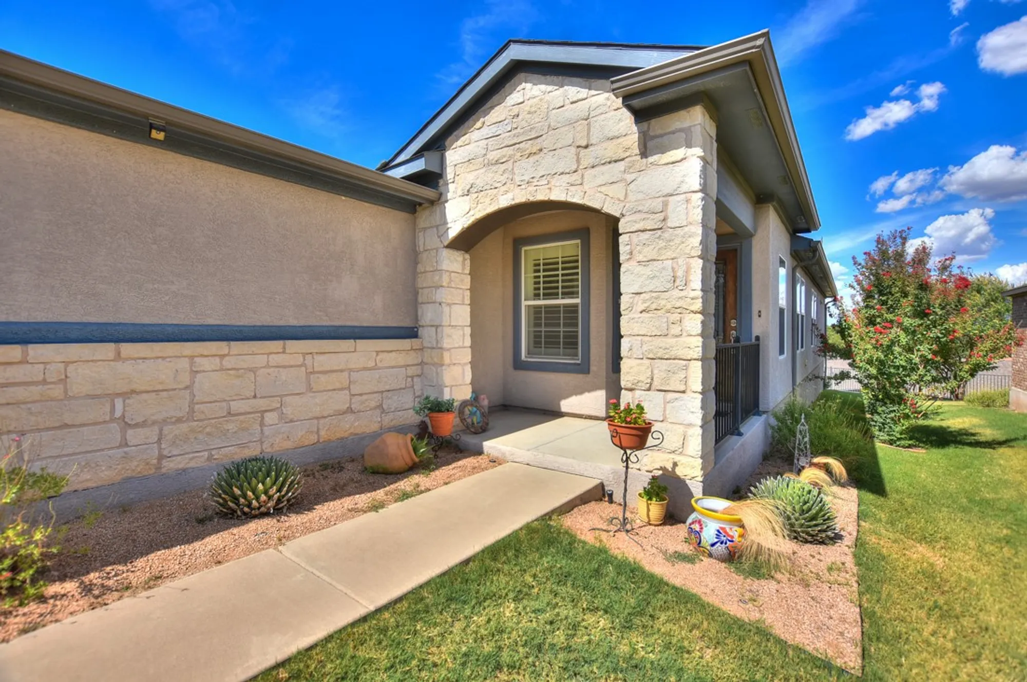 Property Slideshow image 4 of 33 | 106 kickapoo creek ln, Georgetown, TX, 78633