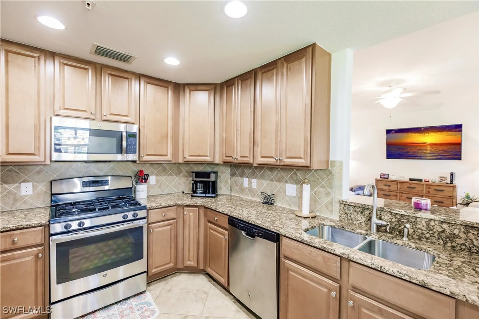 Property Slideshow image 15 of 50 | 3157 aviamar cir apt 102, Naples, FL, 34114