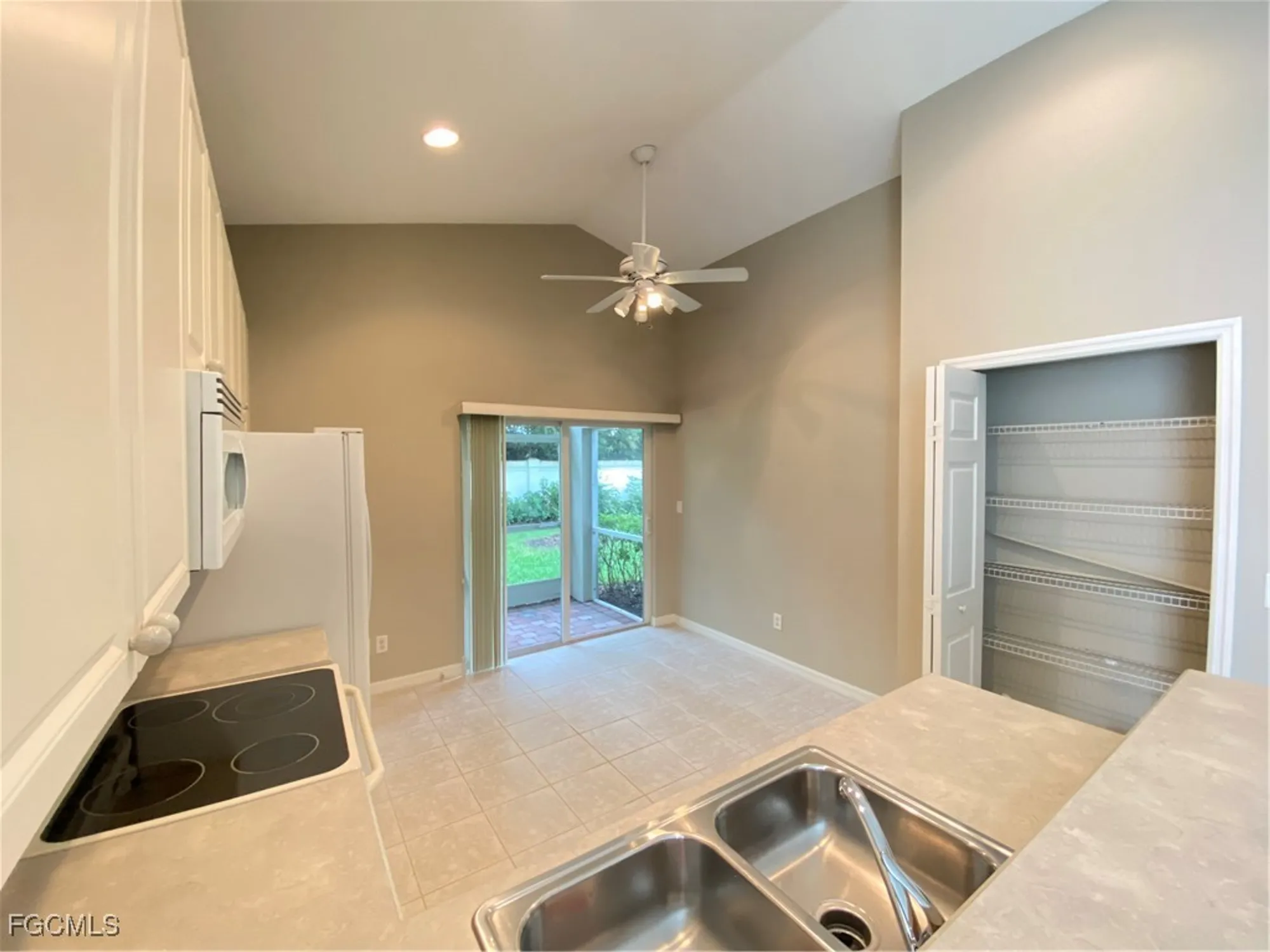 Property Slideshow image 8 of 29 | 2287 summersweet dr, Alva, FL, 33920