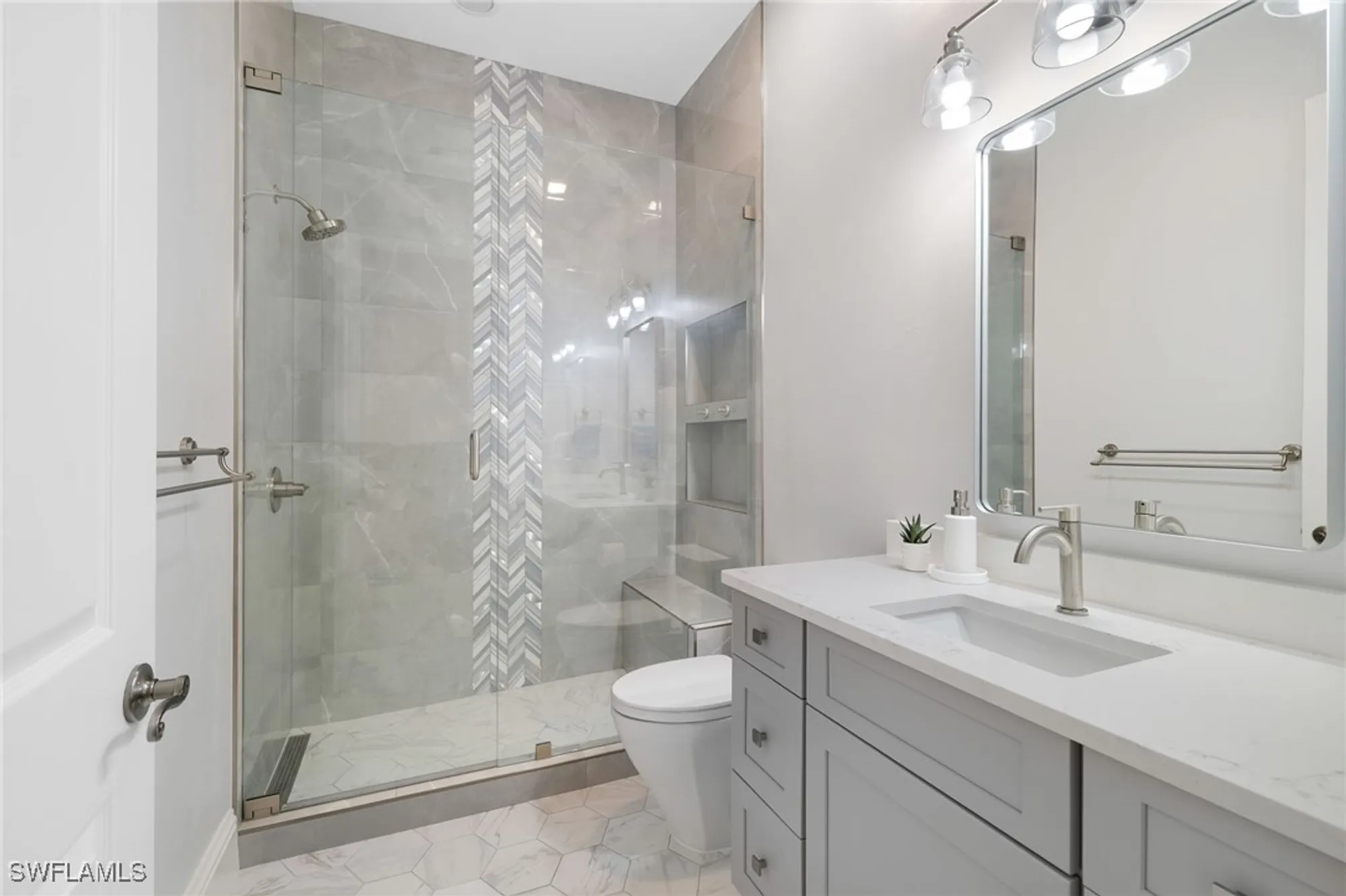 Property Slideshow image 24 of 42 | 831 sailaway ln 202, Naples, FL, 34108